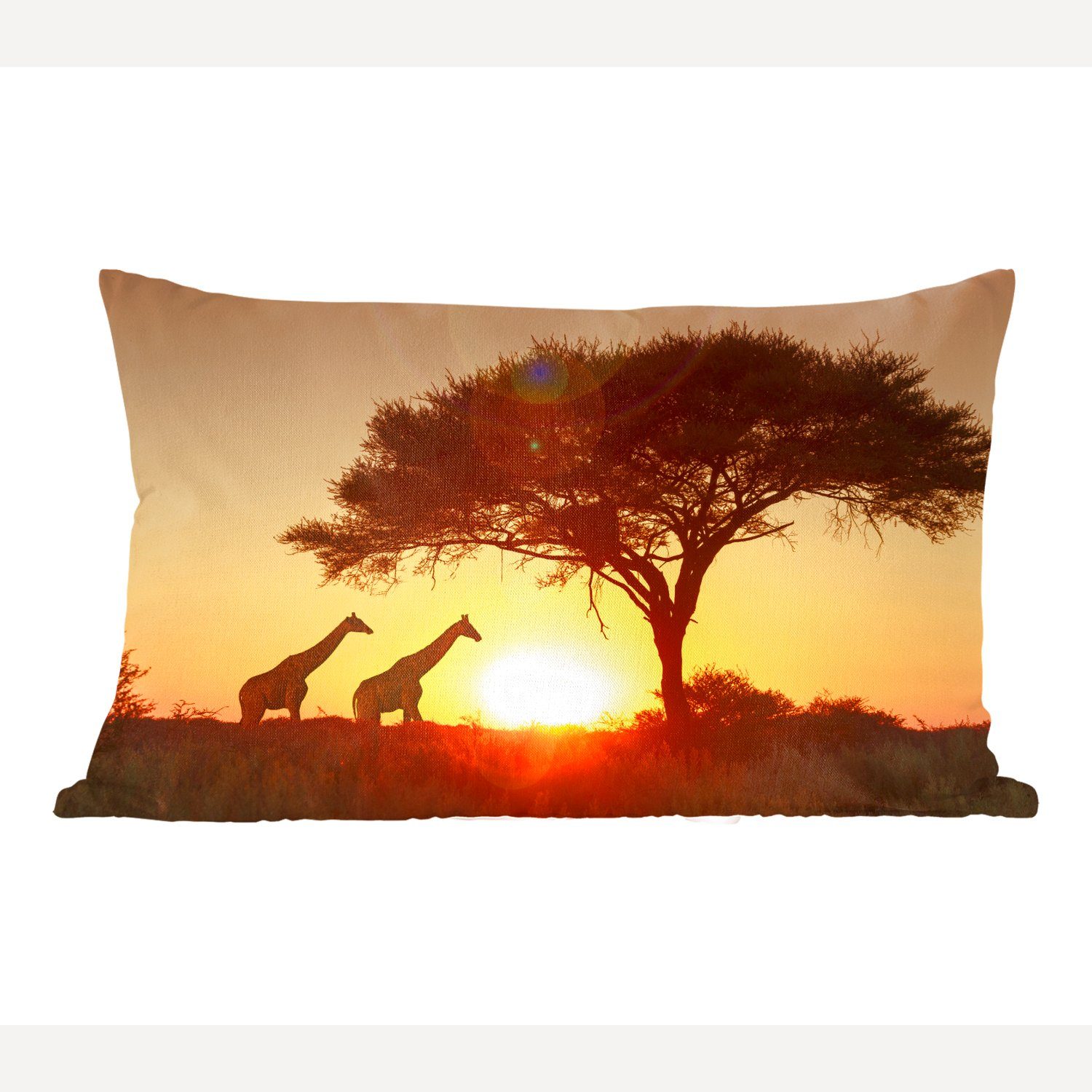MuchoWow Dekokissen Giraffen vor der untergehenden Sonne, Wohzimmer Dekoration, Zierkissen, Dekokissen mit Füllung, Schlafzimmer