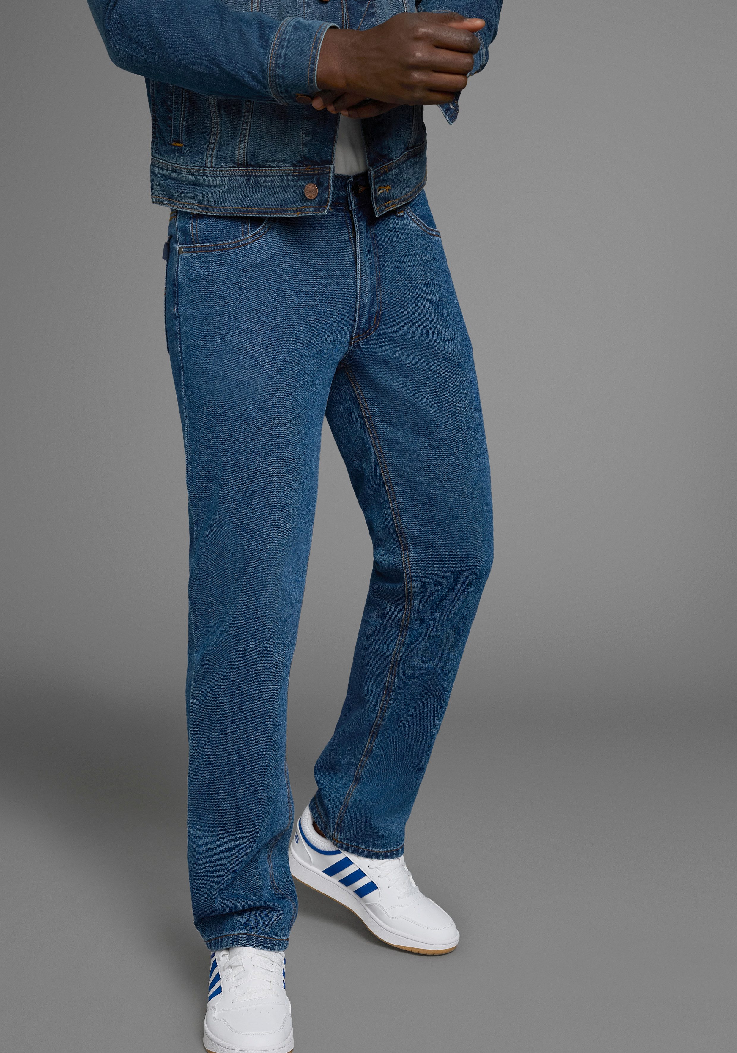 Arizona Regular-fit-Jeans James regular fit, gerades Bein, Five-Pocket-Form günstig online kaufen