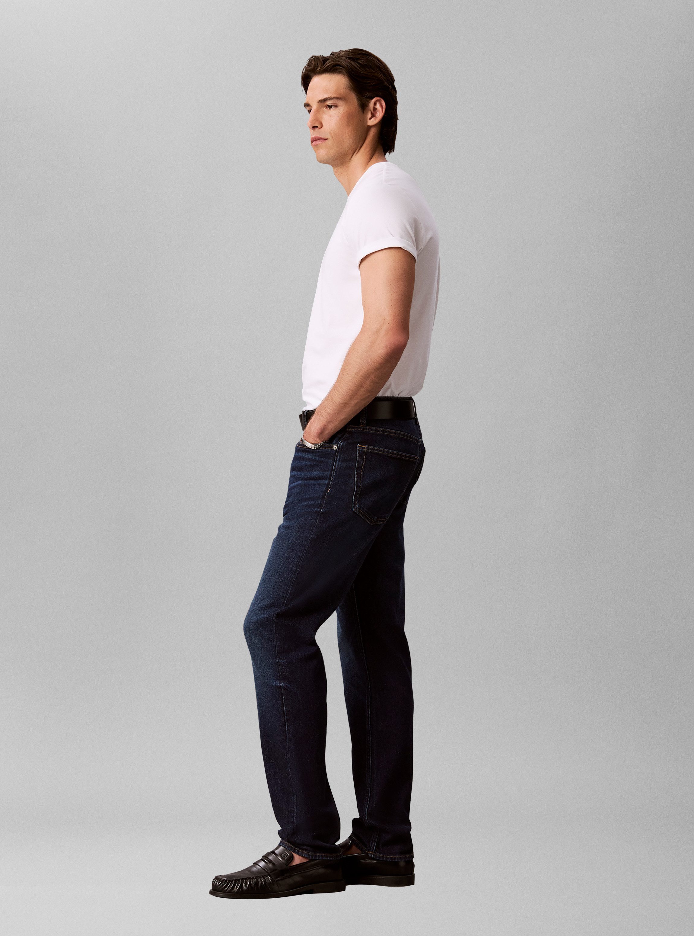 Calvin Klein Jeans Tapered-fit-Jeans CLASSIC TAPER Regular fit mit praktischen Taschen – Bild 4 von 5