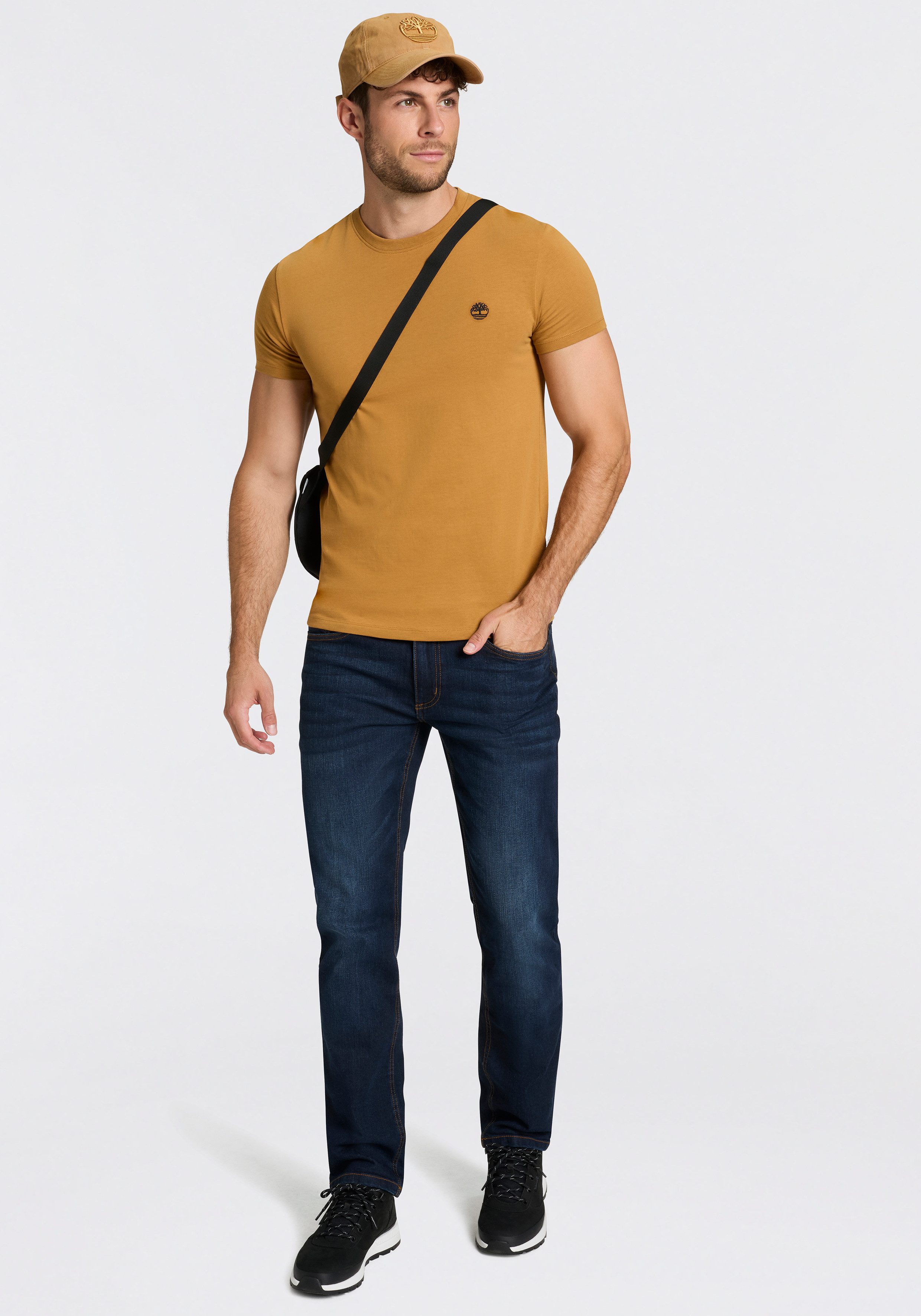 Zum Outfit 8