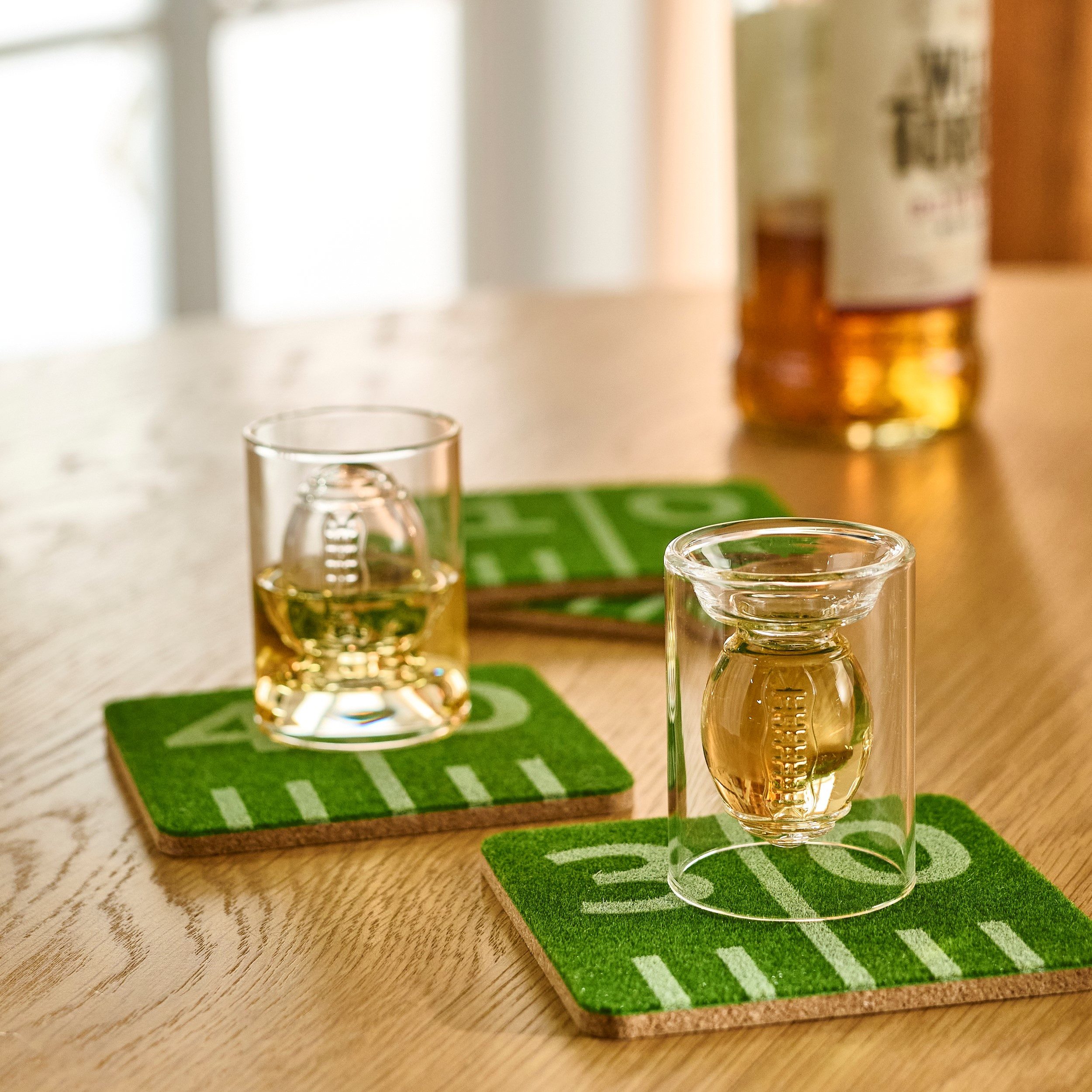 40YARDS Schnapsglas American Football Shotgläser / Trinkgläser / Espressogläser (4 Stück), 4-tlg., Borosilikatglas, Beidseitig befüllbar: 2 cl und 4 cl Volumen – Bild 5 von 5