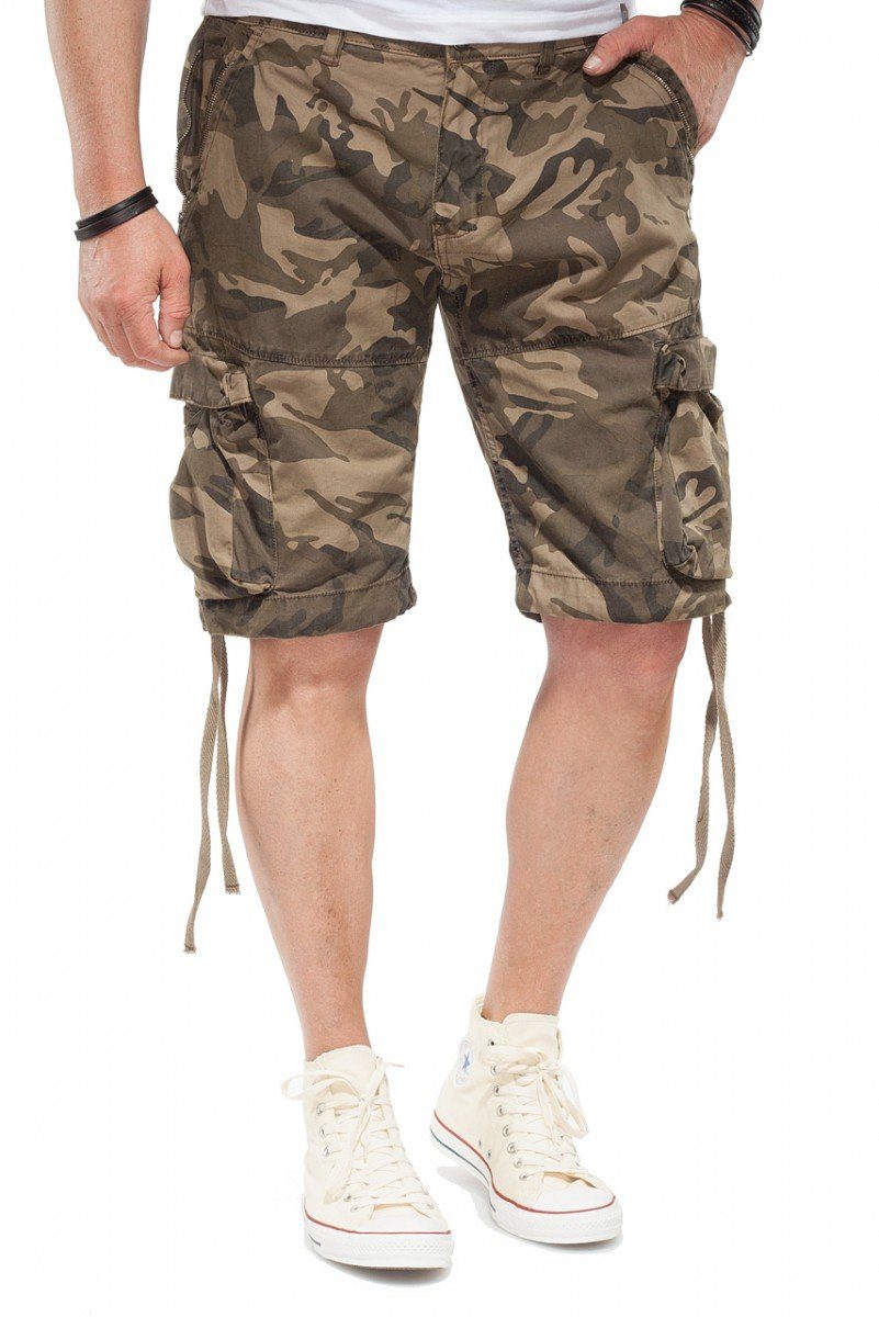 Shine Original Cargoshorts Tarnmuster in Brauntönen