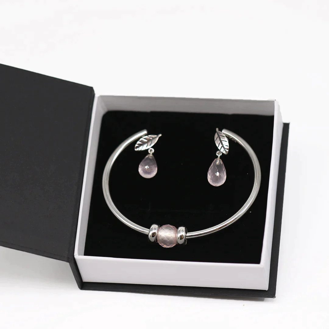 Trollbeads Schmuckset Rosiges Geschenkset Armspange und Ohrringe mit Rosen Quarz