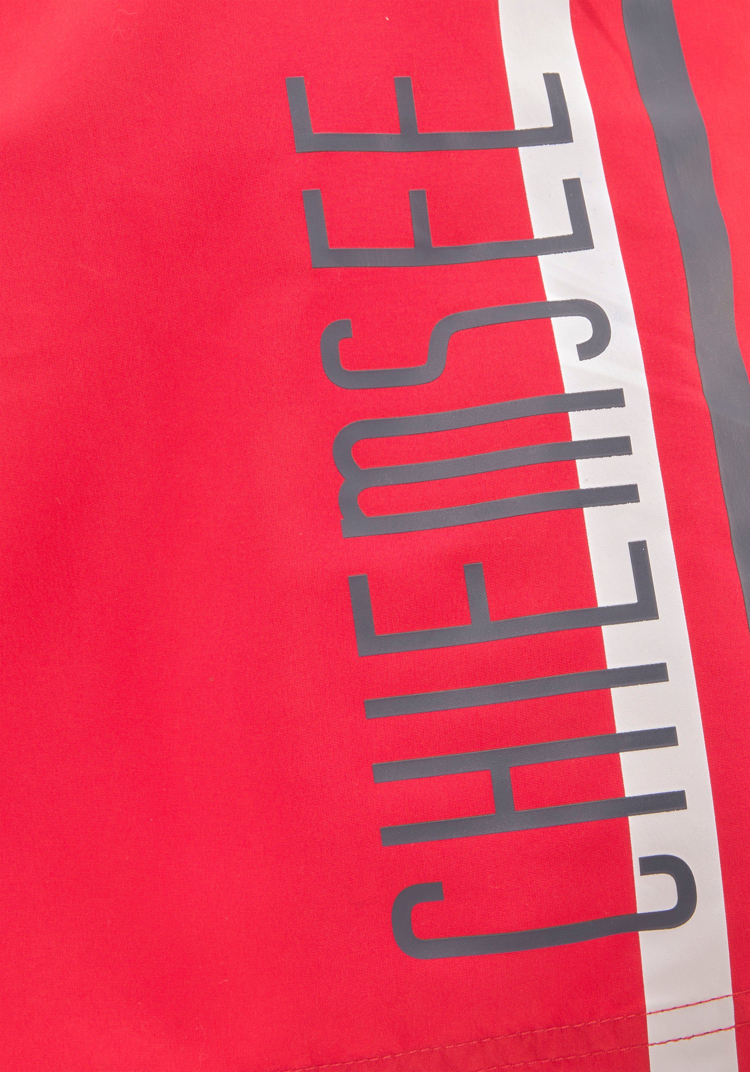 Badeshorts mit 2-Längen rot und (Langgröße) Markenschriftzug Chiemsee in