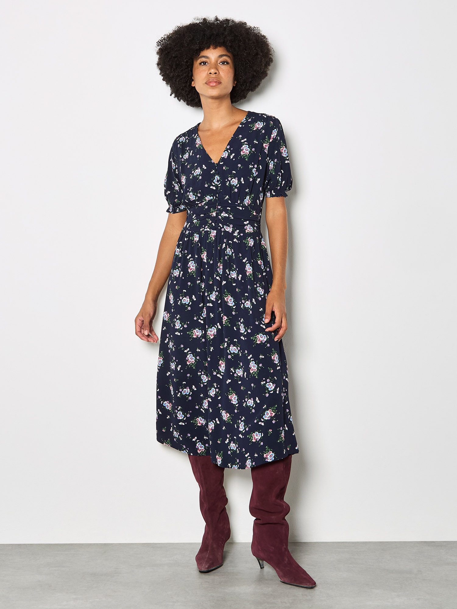 Apricot Druckkleid Midi-Kleid mit Blumenprint Gemustert günstig online kaufen