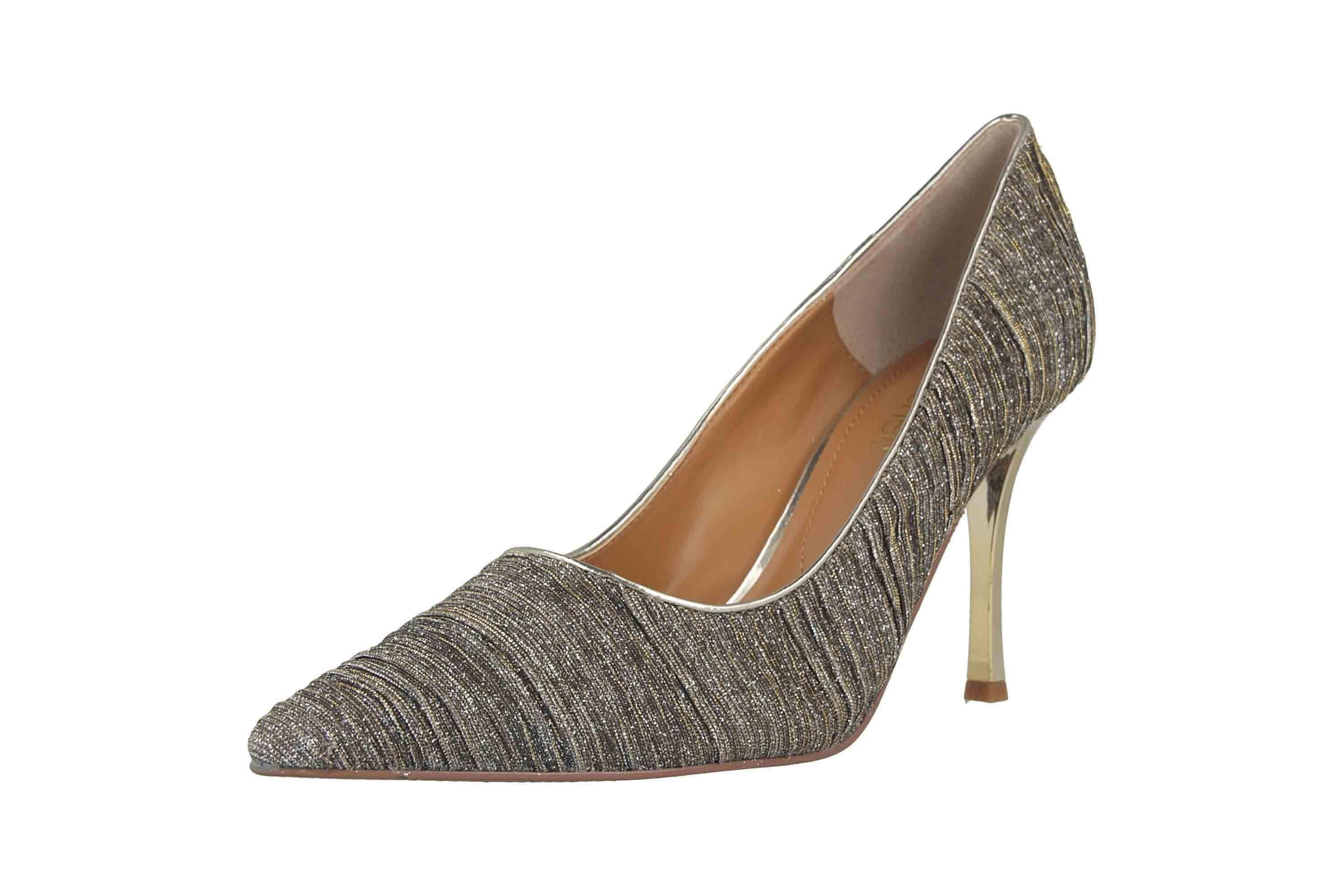 Ginesia Taupe Pumps Gold J.Reneé