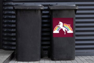 MuchoWow Wandsticker Eine Illustration von einem weißen Einhorn vor einem Regenbogen auf (1 St), Mülleimer-aufkleber, Mülltonne, Sticker, Container, Abfalbehälter