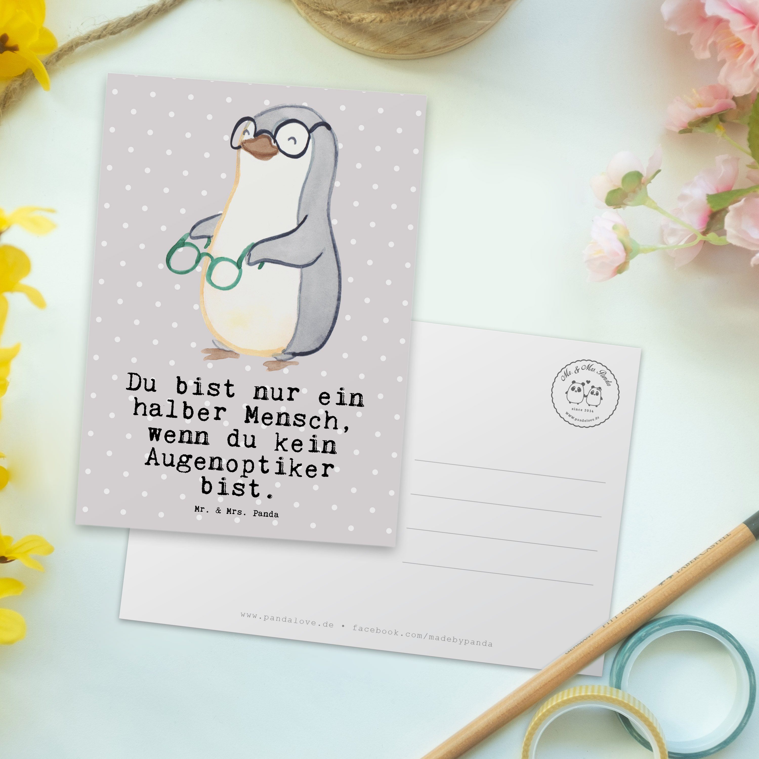 Mr. & Kollege, Geschenk, Augenoptiker Herz Mrs. Panda Grau Postkarte mit Bril - - Pastell Beruf