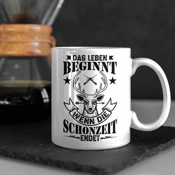 Trendation Tasse Trendation - Jäger Tasse Geschenk Lustiger Spruch Das Leben Beginnt Wenn Die Schonzeit Endet Jagen