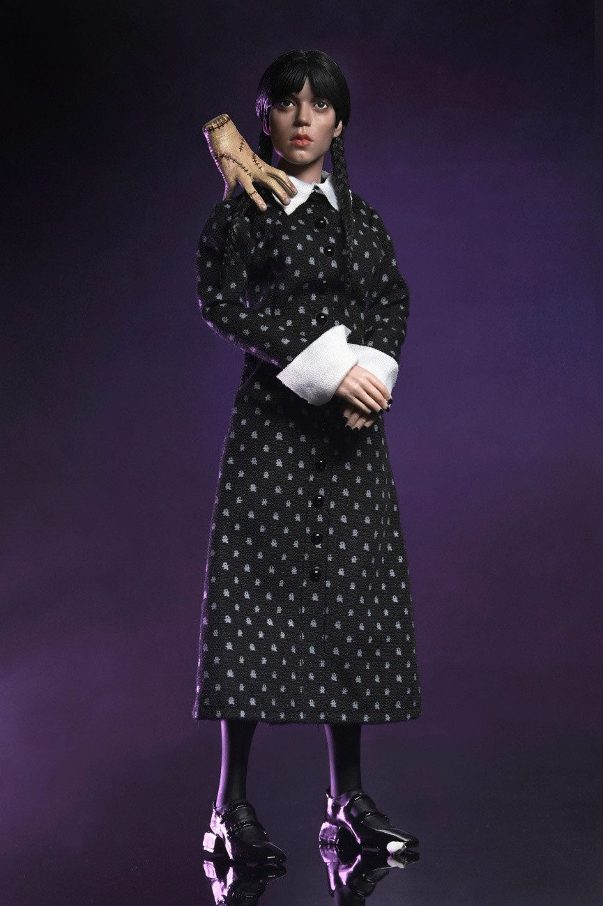 NECA Actionfigur Wednesday Actionfigur Wednesday (Classic Dress) 20 cm