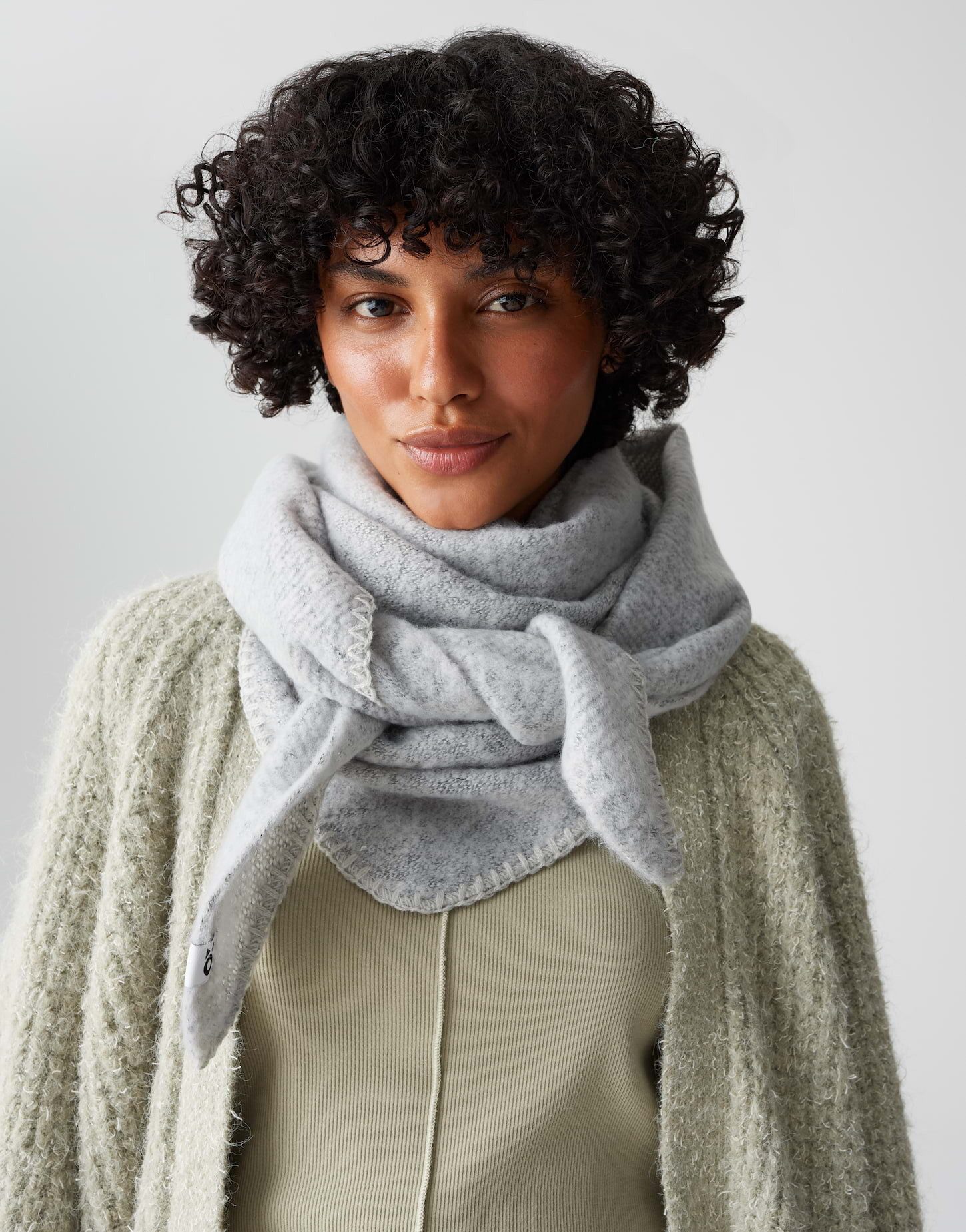 OPUS Dreieckstuch AMADSI aus Bouclé Strick, günstig online kaufen