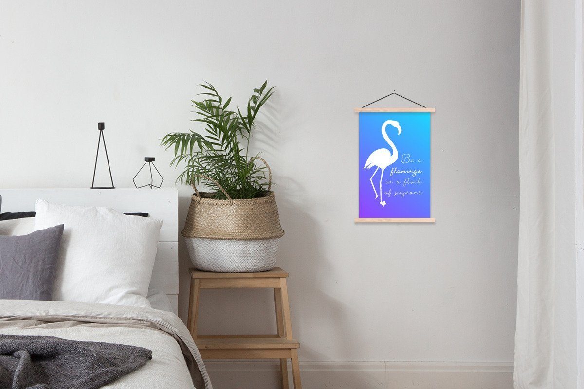 Weiß MuchoWow Bilderleiste, Flamingo, - (1 St), Posterleiste, - Textilposter für Wohnzimmer, Blau Poster Magnetisch