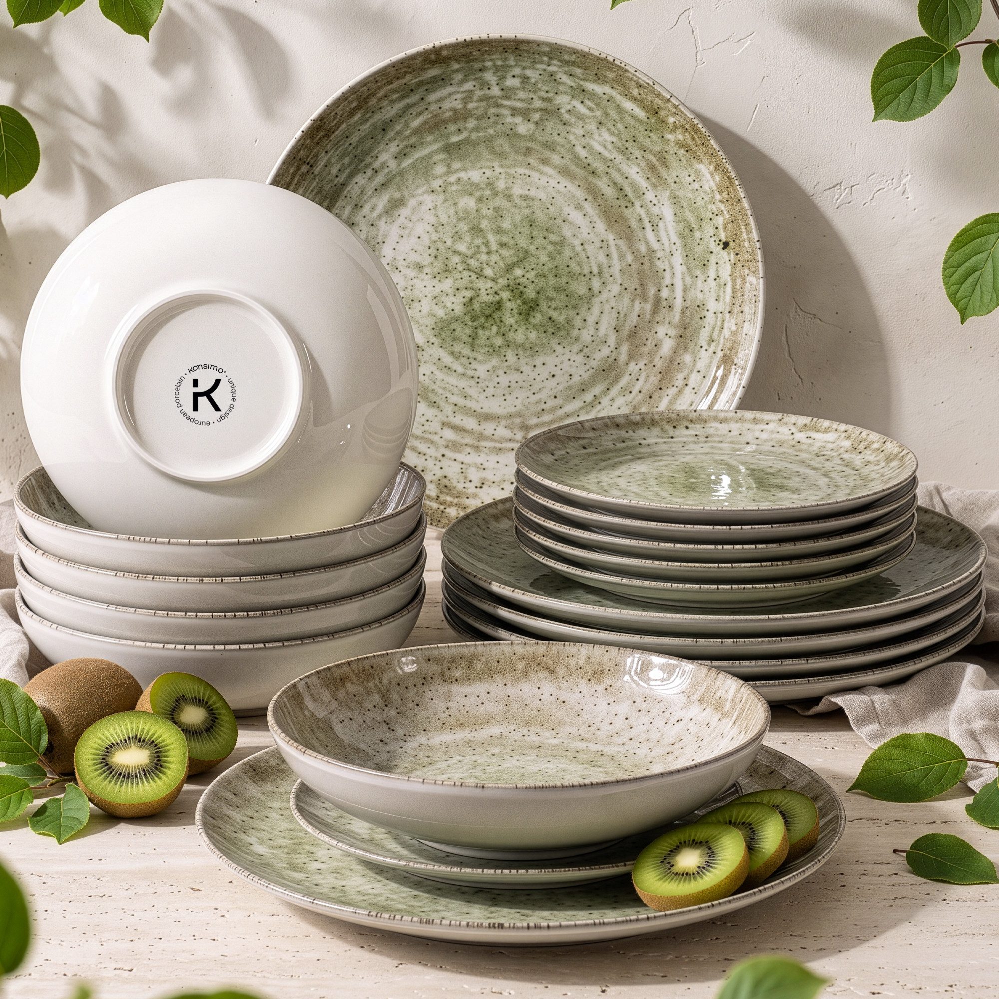 KONSIMO® Tafelservice ERATO Geschirr-Set, hergestellt in der EU, (18-tlg), 6 Personen, Porzellan, spülmaschinengeeignet, mikrowellengeeignet, Rundform, Hartporzellan