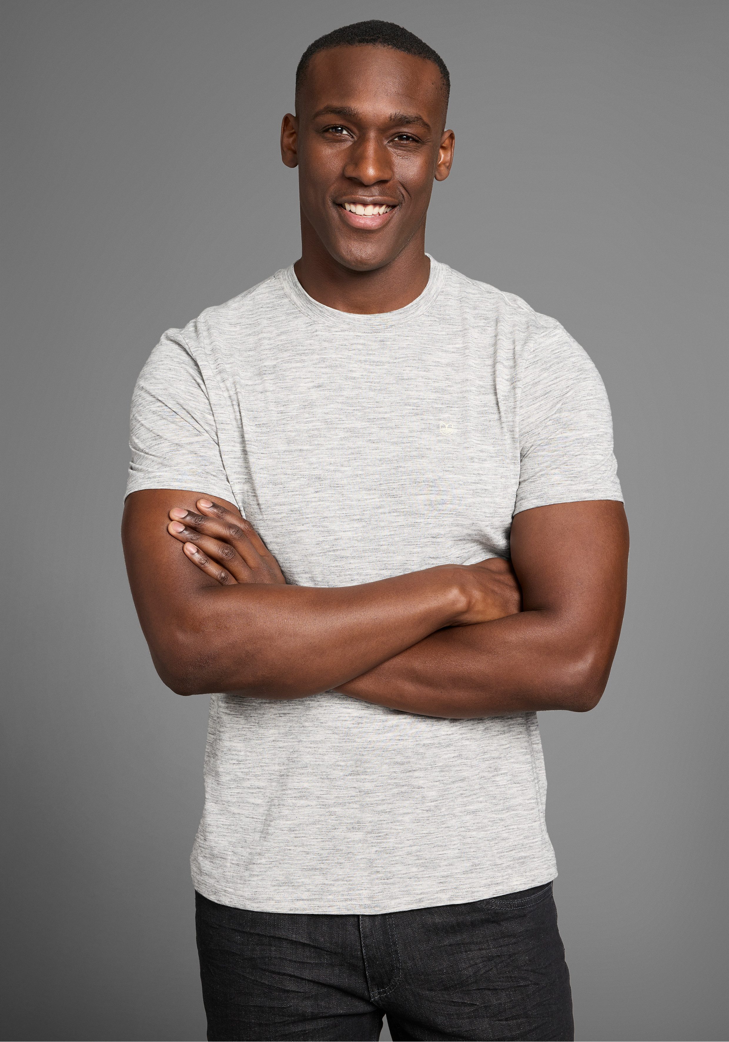 DELMAO T-Shirt (Packung, 2-er Pack) in hochwertiger Melange-Optik mit dezen günstig online kaufen