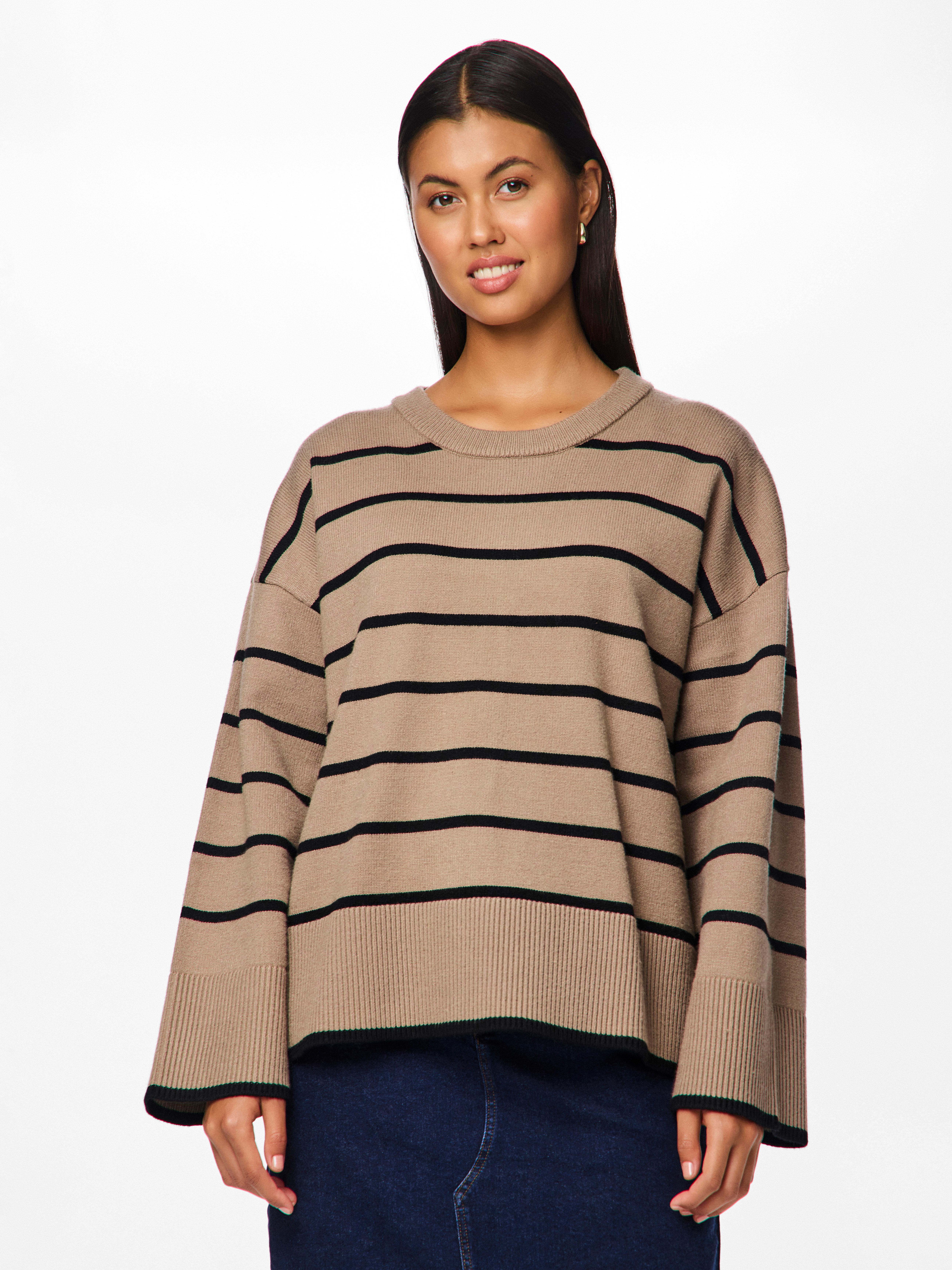 pieces Rundhalspullover PCMATHILDE LS O-NECK KNIT NOOS BC
