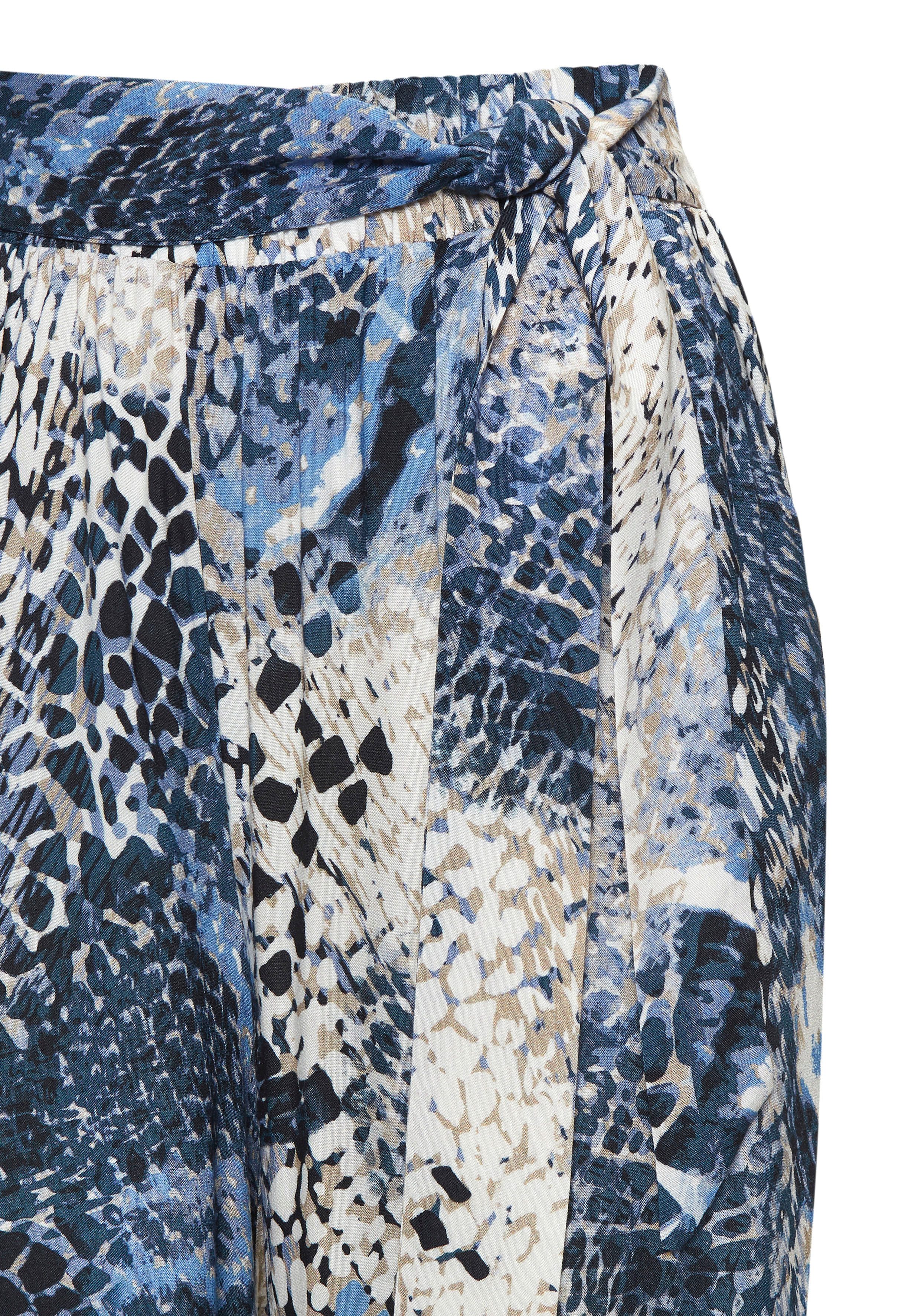 LASCANA Palazzohose aus luftig-leichter Viskose mit Bindeband, Schlupfhose, luftige Sommerhose, casual – Bild 5 von 5