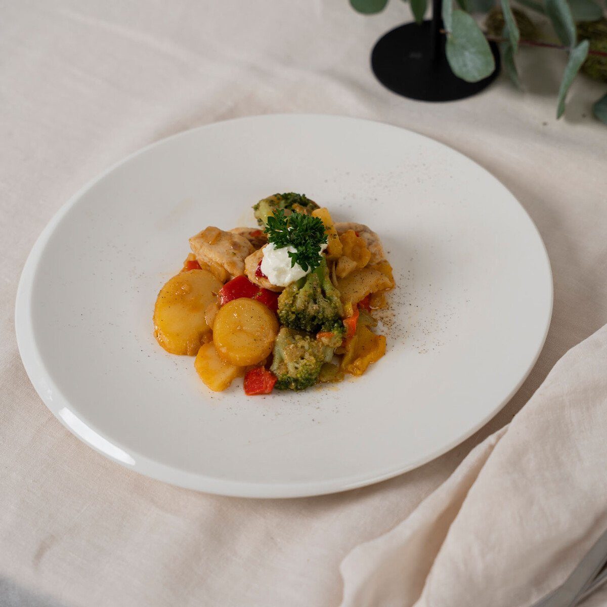 Villeroy & Boch Speiseteller Set Newmoon Schale flach und Speiseteller 12-tlg.