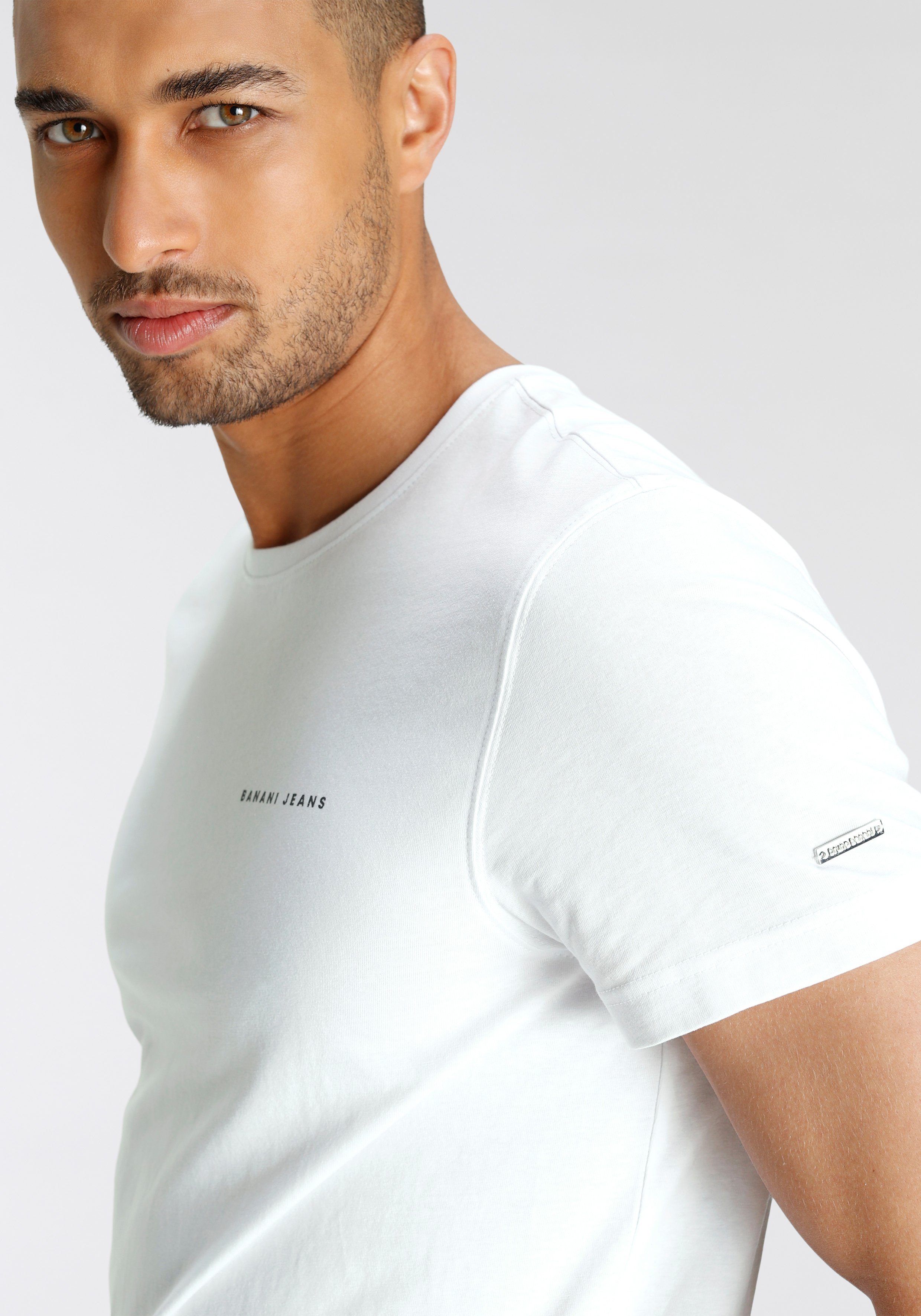 Bruno Banani T-Shirt schmal geschnitten, mit Print, Rundhalsausschnitt, aus Baumwolle
