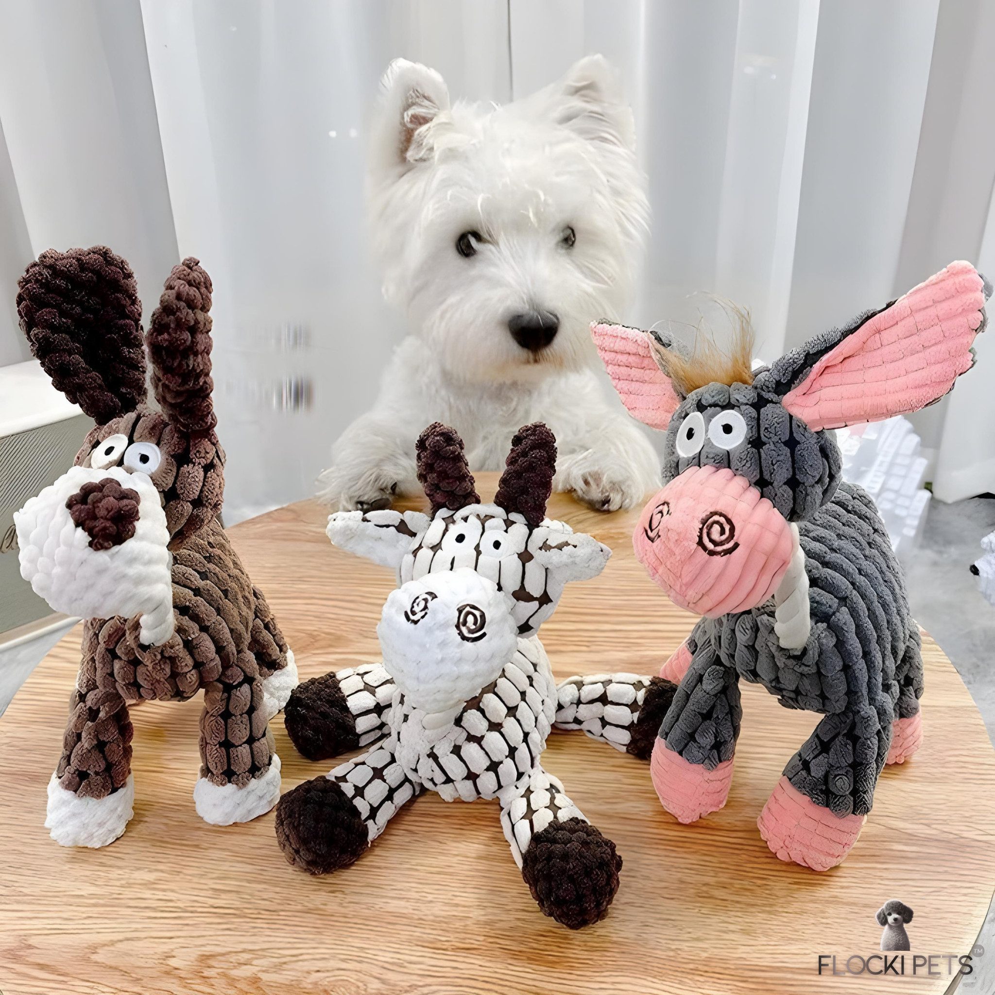 FLOCKI Pets™ Tierkuscheltier Quietschendes Hundespielzeug – weiches Hundekuscheltier, niedliches Tierspielzeug, weiche Textur, mit Quietschen