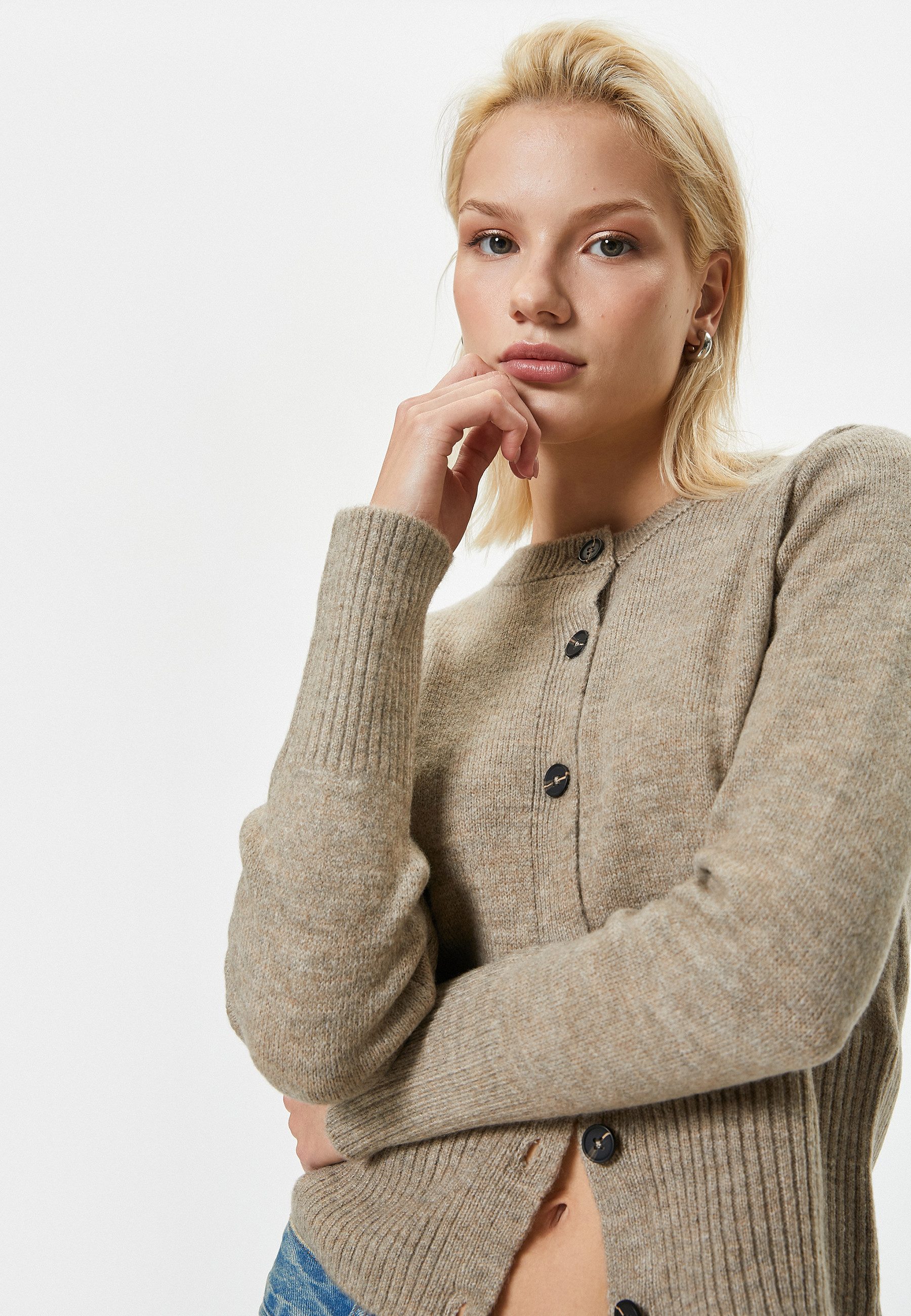 Koton Cardigan Rundhalsausschnitt Mit Knöpfen