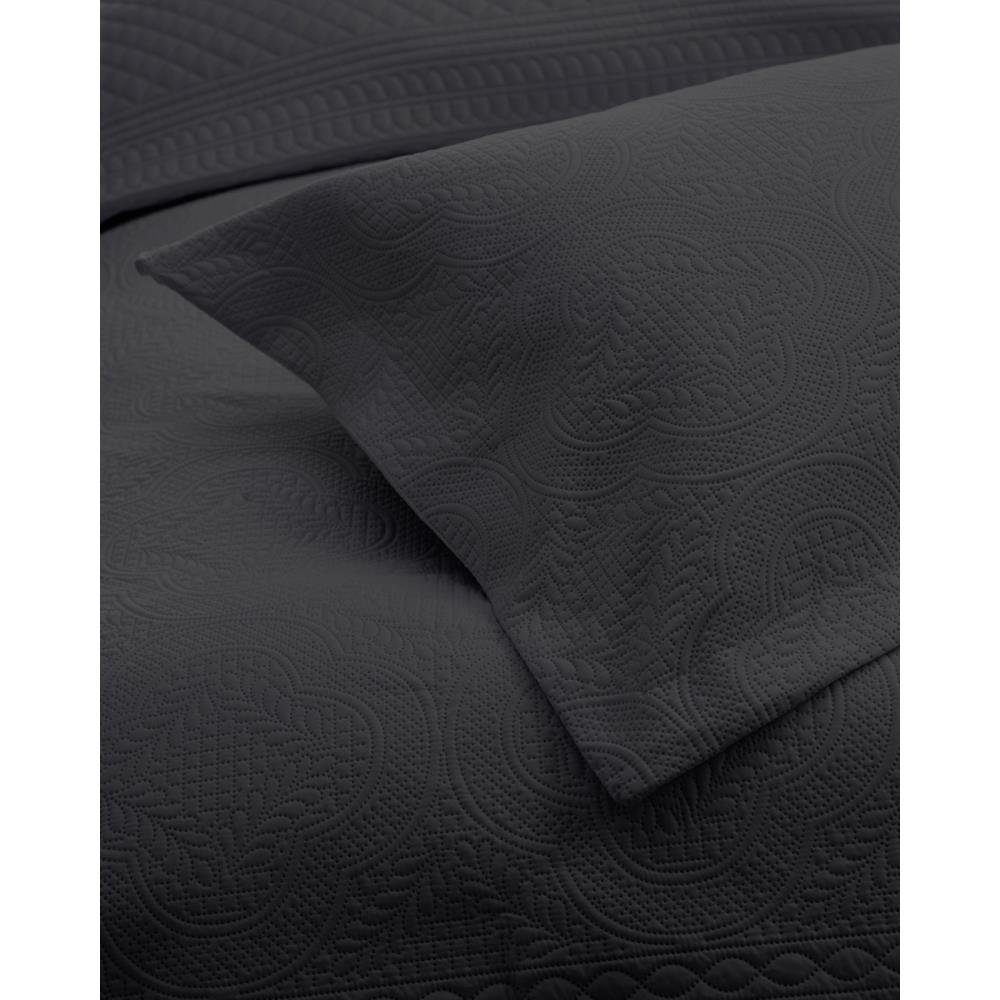 Sitheim-Europe Tagesdecke Sleeptime Tagesdecke - Charlene - 260x250 cm + 2 Kissenbezüge 60x70 cm, Schützt vor Staub und Schmutz, Weich und warm