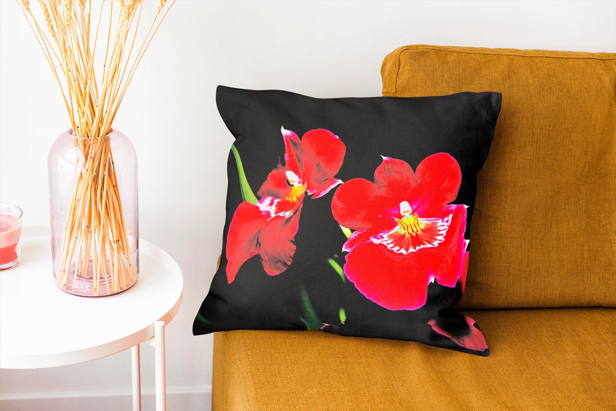 Rote Füllung Orchideen schwarzem Zierkissen Deko, Wohzimmer, Hintergrund, für Sofakissen vor mit MuchoWow Dekokissen Schlafzimmer,