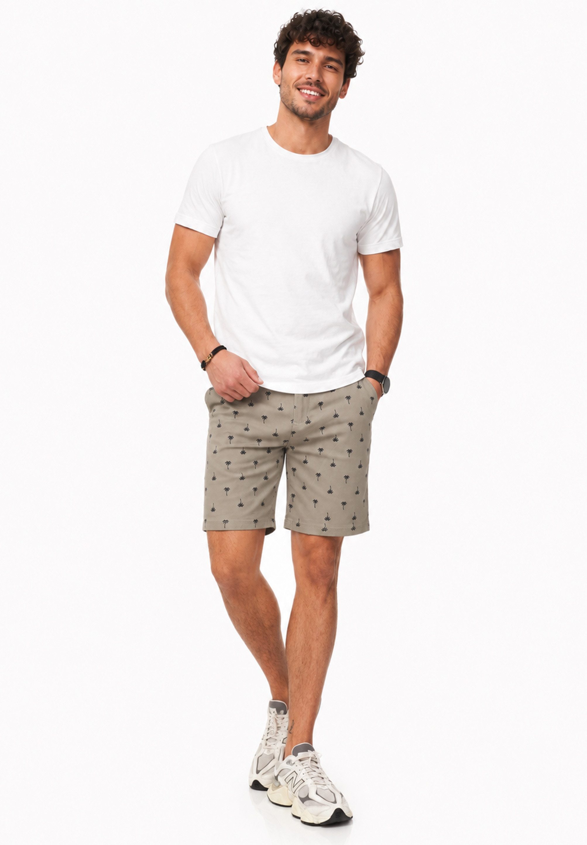 behype Chinoshorts Kurze Hose mit Palmenmuster & Gürtel im Regular-Fit Sommer-Shorts Bermuda mit Stretchanteil für Herren