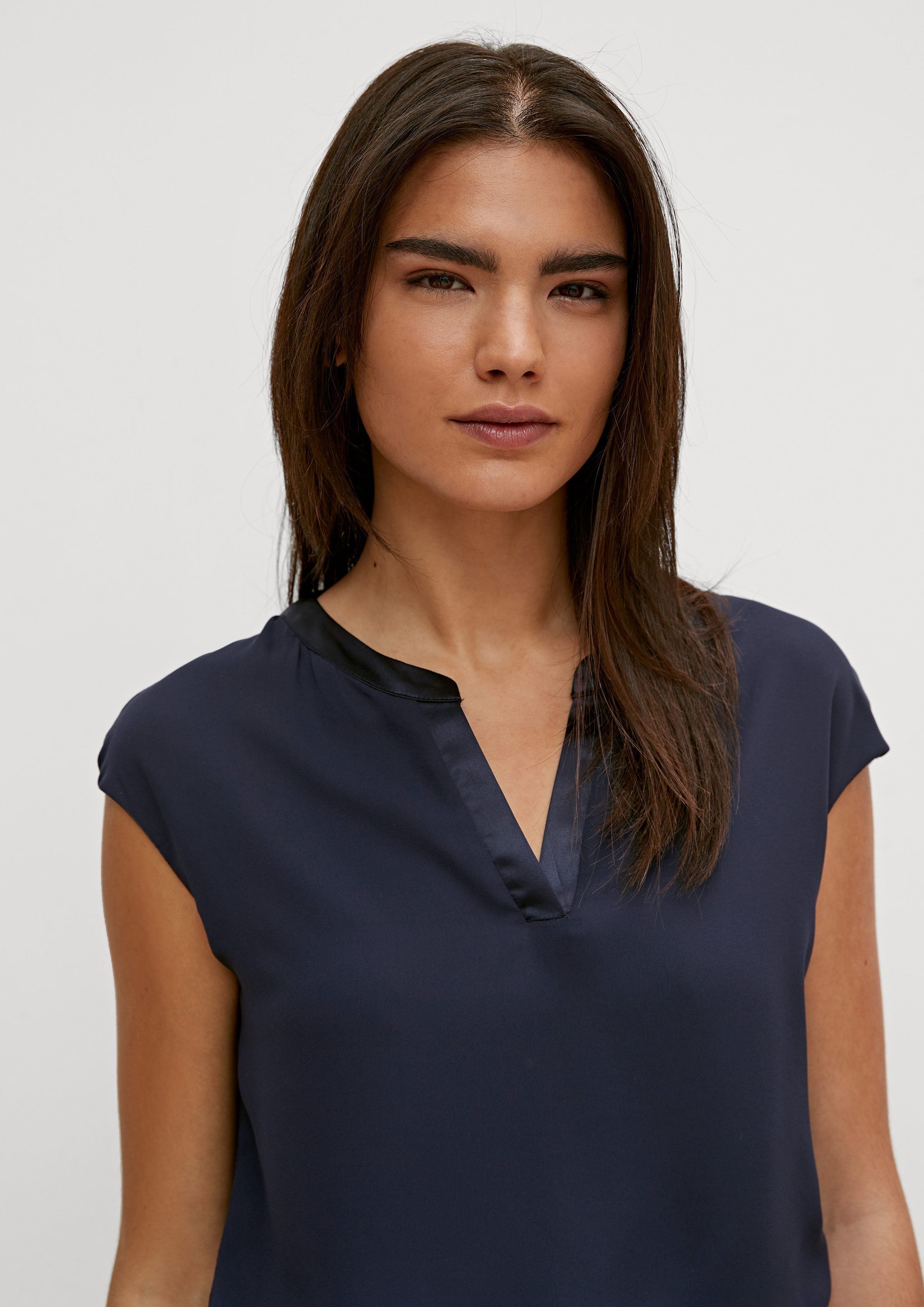 Comma Kurzarmshirt Blusenshirt aus Viskosemix Layering günstig online kaufen