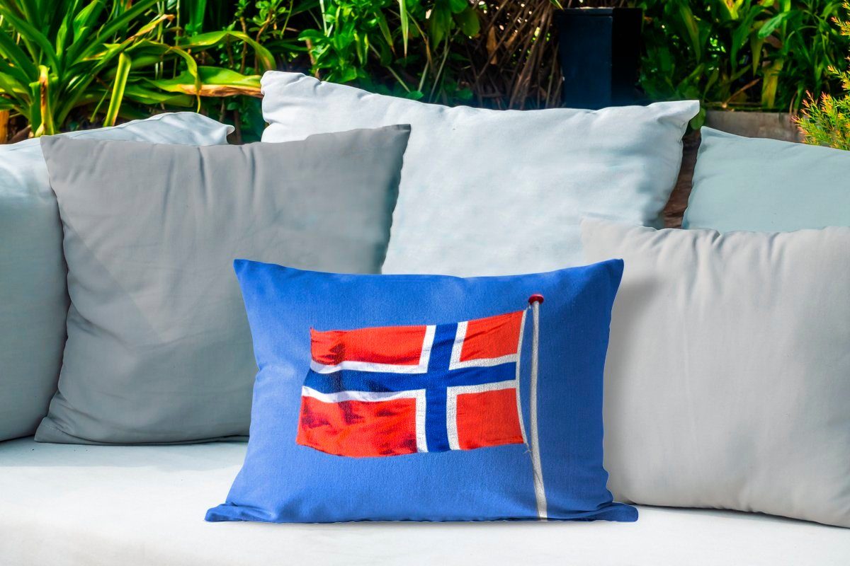 blauen Flagge Dekokissen MuchoWow Dekokissenbezug, Polyester, Kissenhülle am Himmel, Norwegische Outdoor-Dekorationskissen,