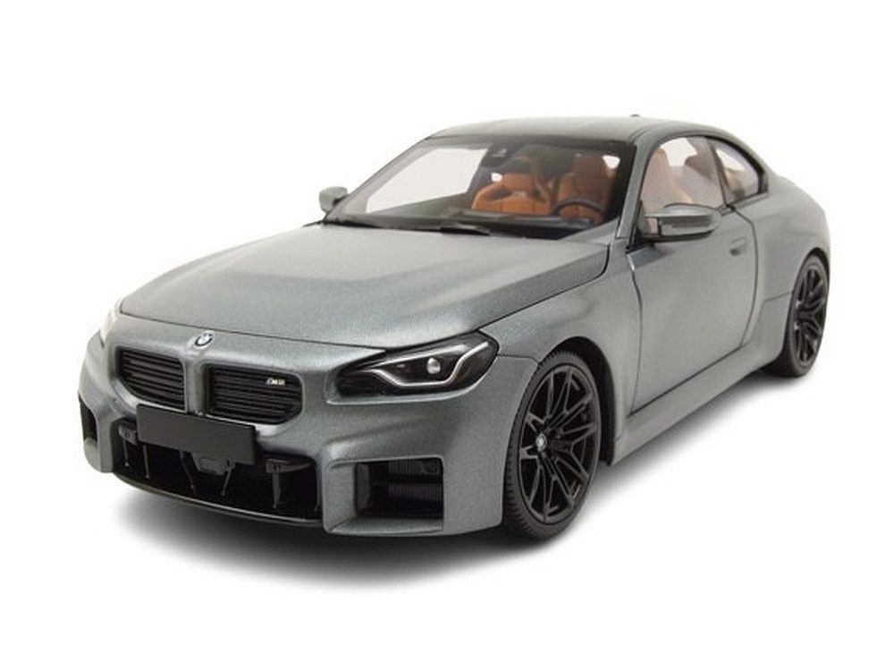 Minichamps Modellauto BMW M2 2022 matt grau, Maßstab 1:18