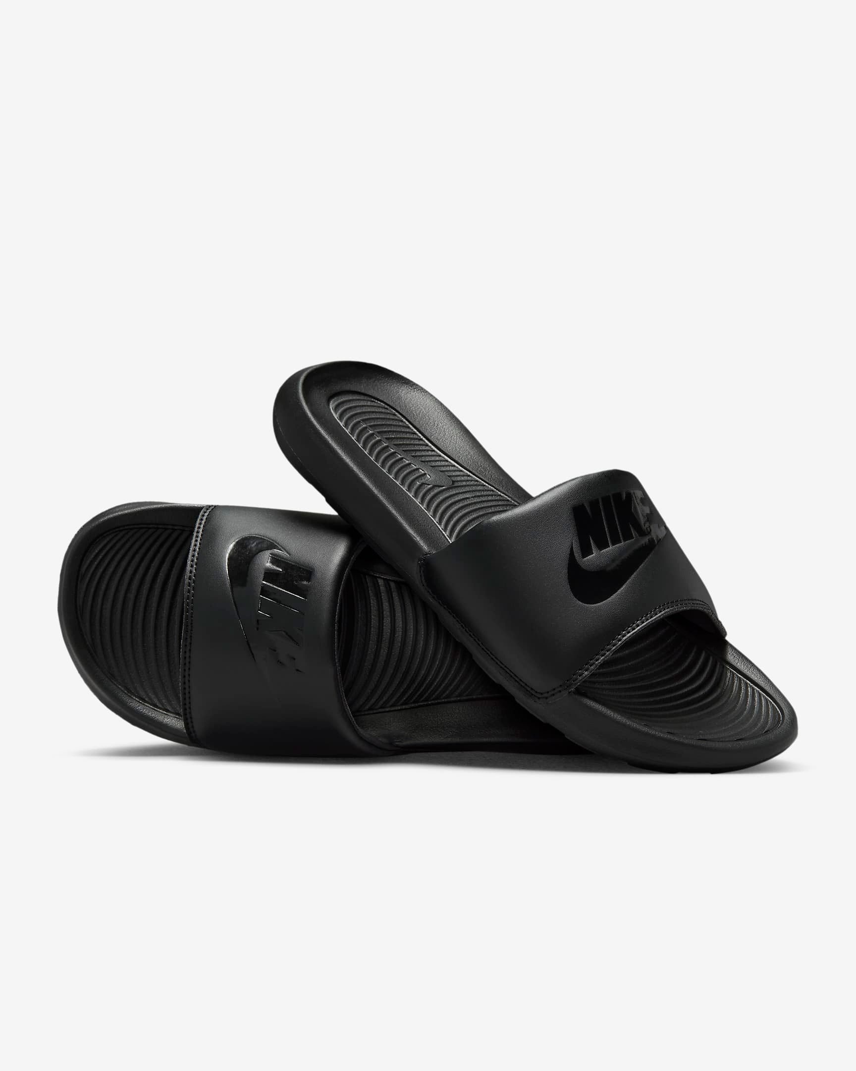 Nike NIKE VICTORI ONE SLIDE grau/bordeaux Sneaker