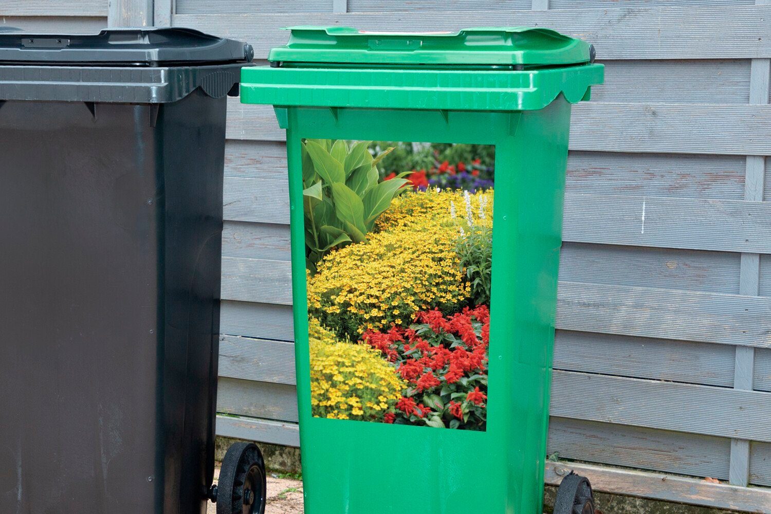Garten in MuchoWow Abfalbehälter Mülleimer-aufkleber, Bunte Canna-Blüten Wandsticker Sticker, Mülltonne, St), (1 Container, einem