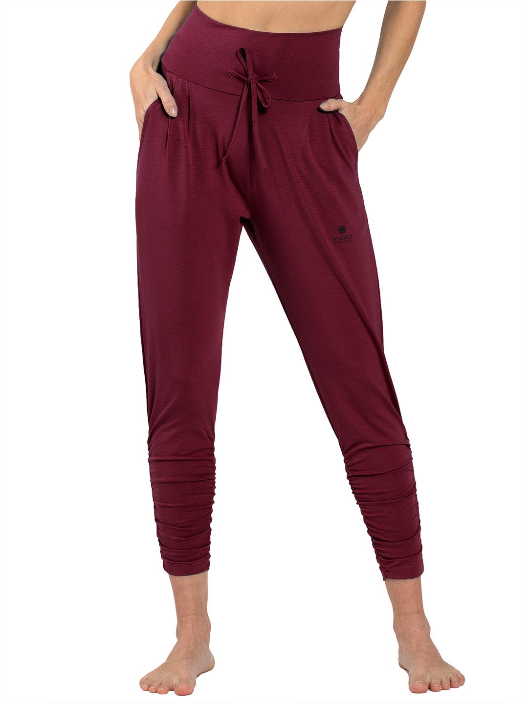 Magadi Yogahose Francis aus weichem Naturmaterial mit Taschen