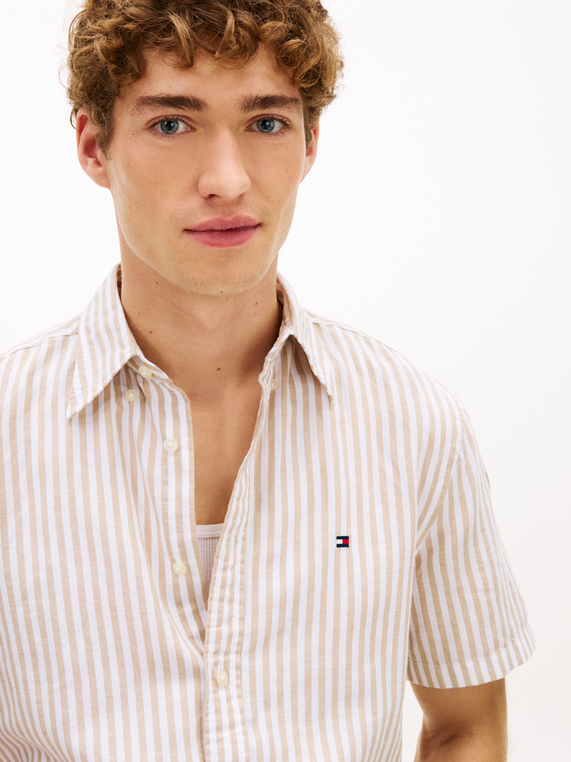 Tommy Hilfiger Kurzarmhemd LINEN BLEND BENGAL STRIPE regular fit, gestreift, Button-down-Kragen