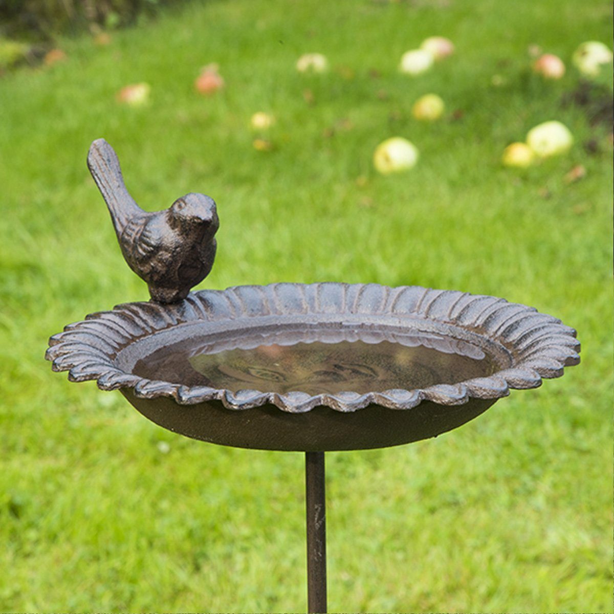 Vogeltränke Vogeltränke aus Gusseisen mit Erdspieß H: 90cm D: 19cm