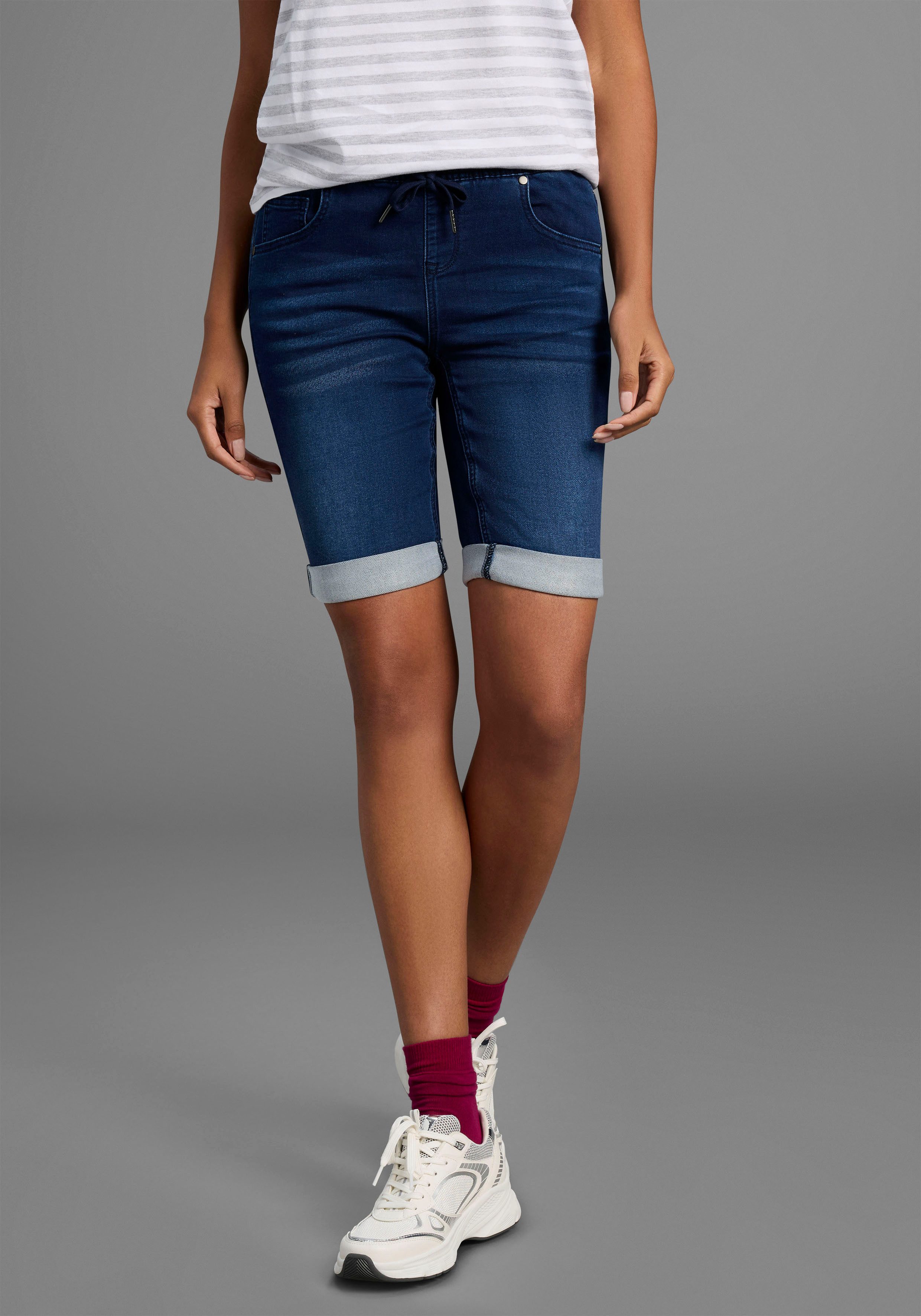 Arizona Jogg-Jeansbermudas hohe Leibhöhe, krempelbare Beinabschlüsse, günstig online kaufen