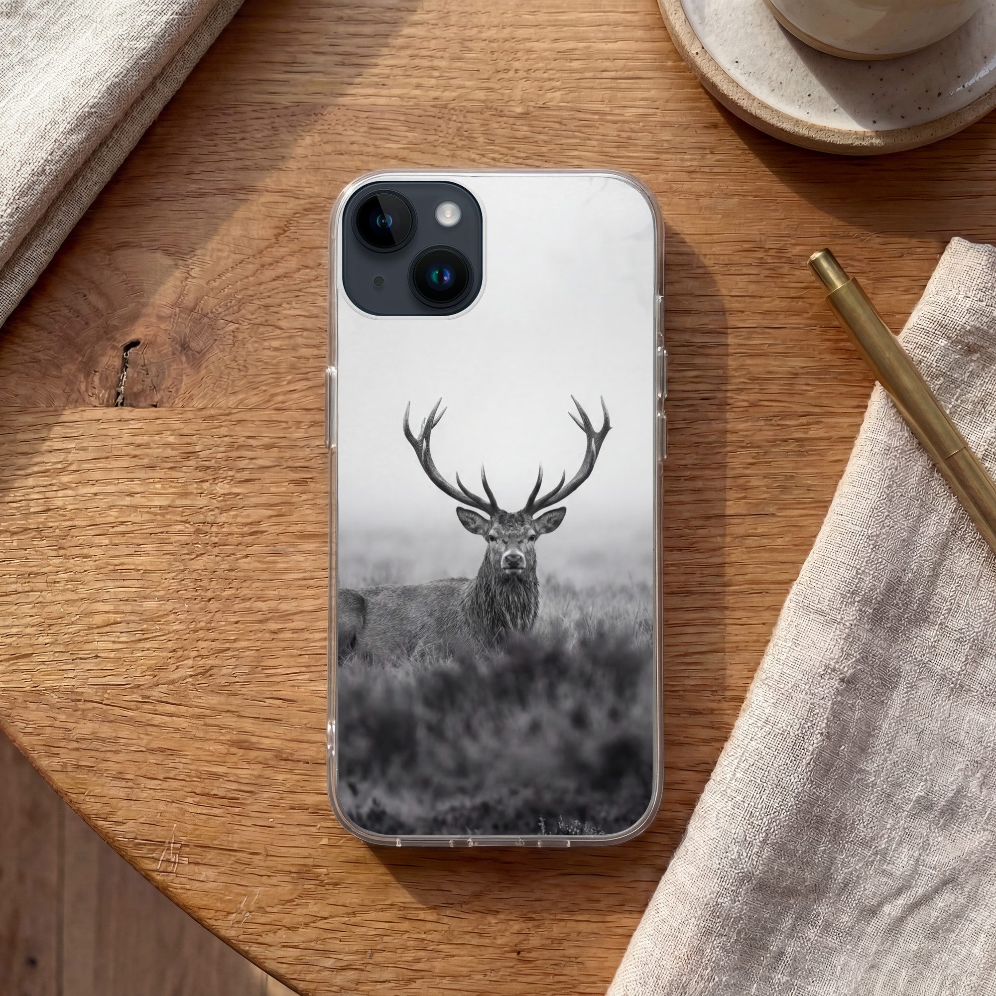 MuchoWow Handyhülle für Apple iPhone 14 Hirsch - Neblig - Schwarz - Weiß, Smartphone-Bumper, Print, Handy Schutzhülle Dünn