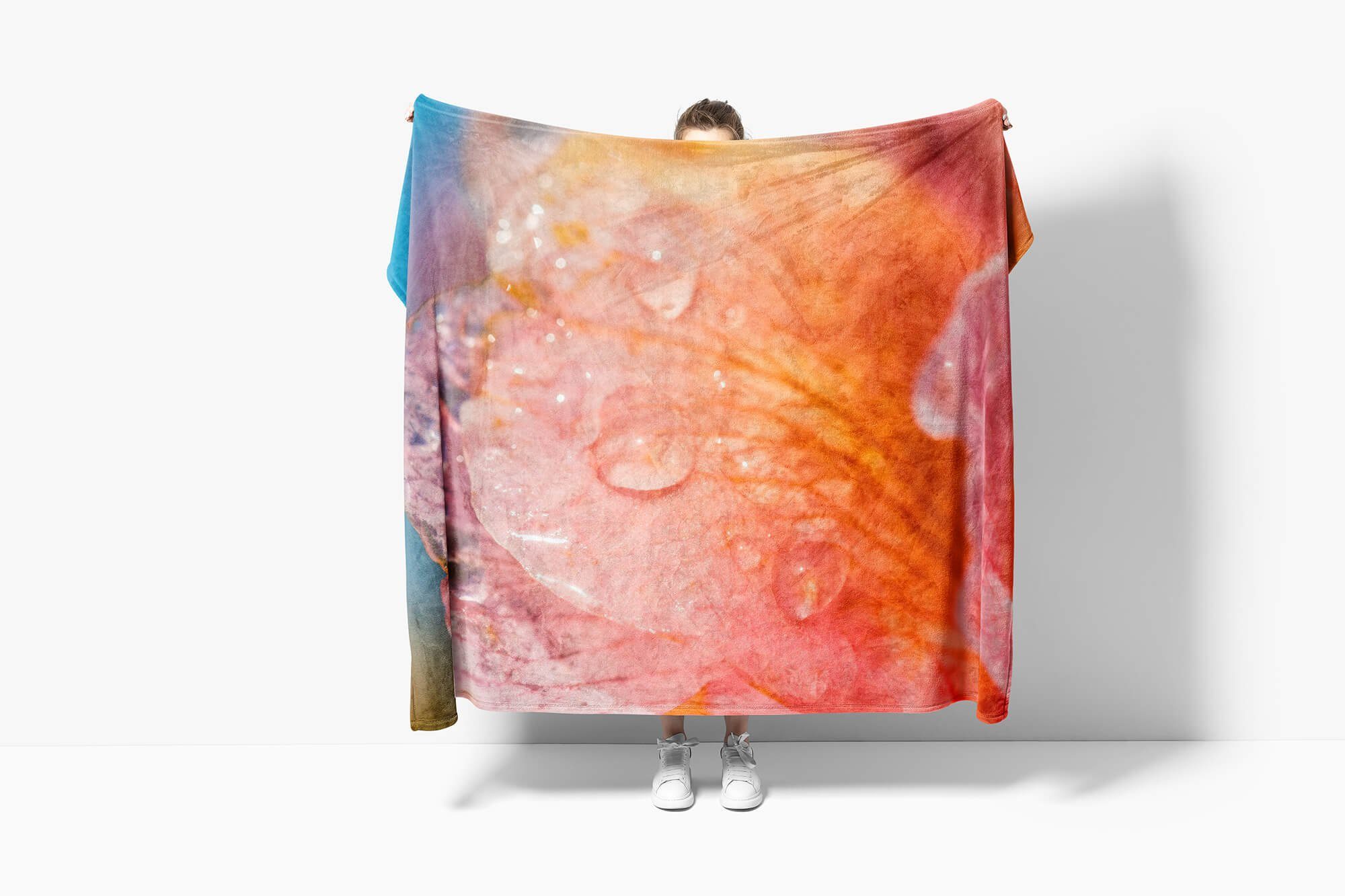 Sinus Art Handtücher Handtuch Strandhandtuch Saunatuch Baumwolle-Polyester-Mix Handtuch (1-St), Fotomotiv Blüt, mit Wassertropfen Kuscheldecke