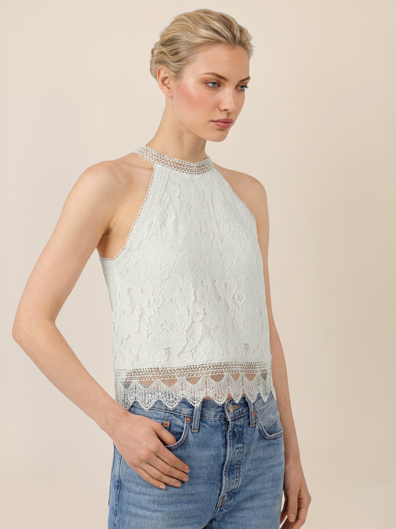 Apart Blusentop mit gehäkeltem Saum