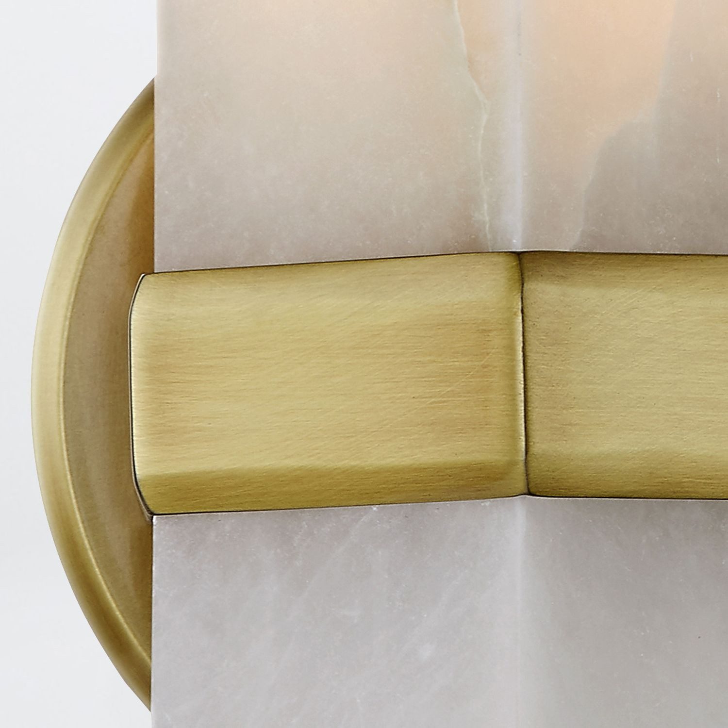 Licht-Erlebnisse Wandleuchte JORVIN, ohne Leuchtmittel, Alabaster Metall 38.1 cm hoch in Messing Antik Weiß E27 Vintage