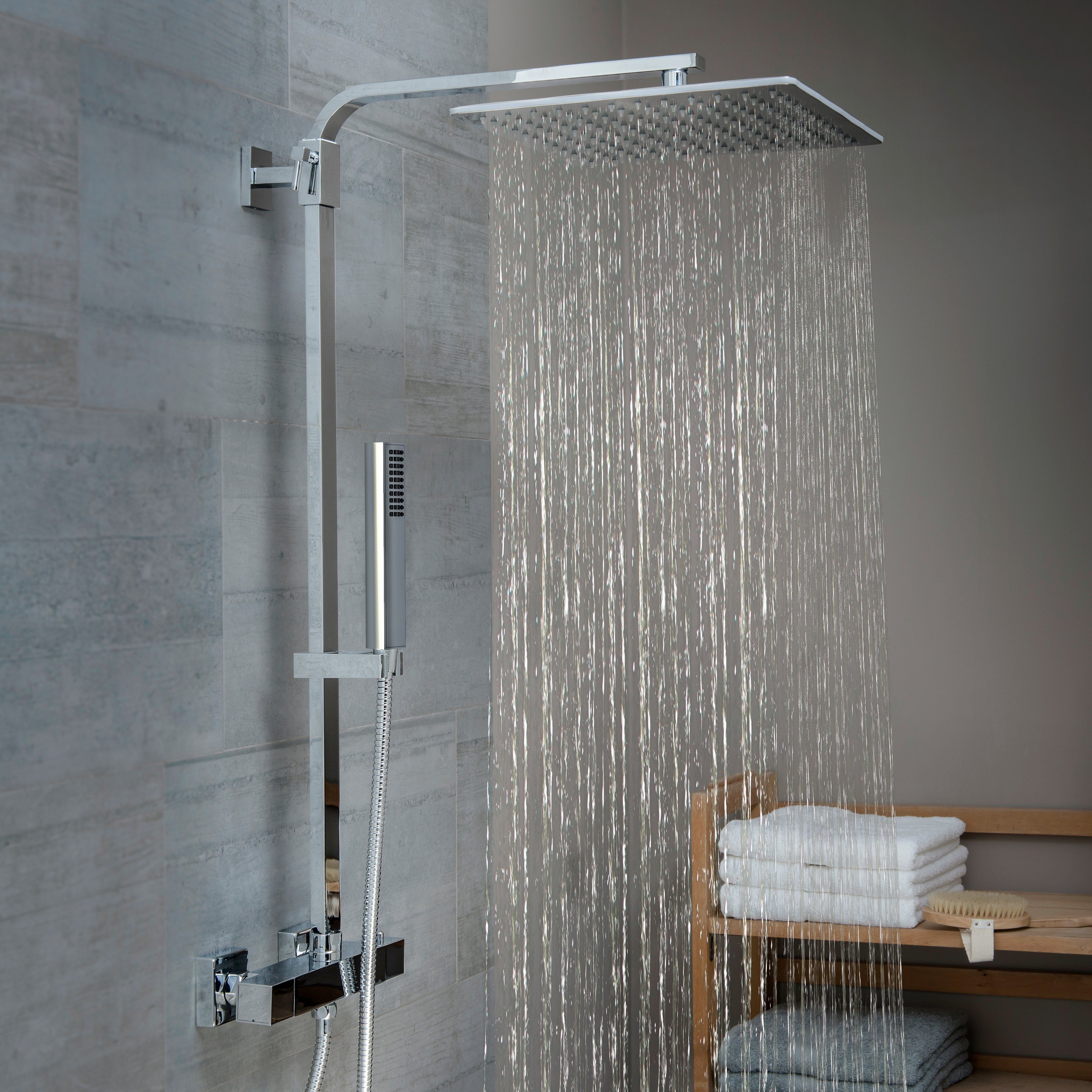 Schütte shower set SUMBA, height 115 cm, incl. water-saving seal, safety lock, anti-limescale, height-adjustable.