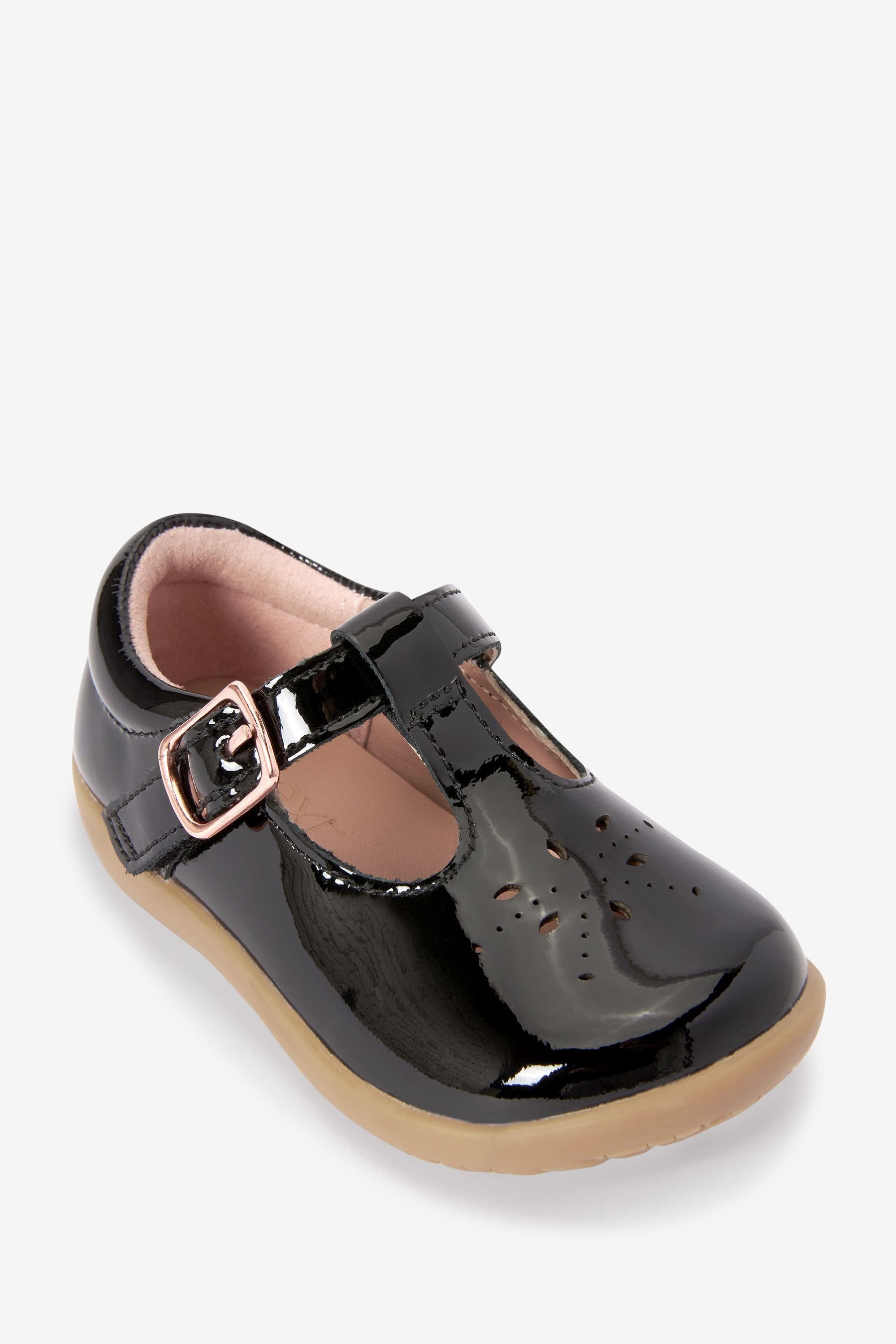 Next Schuh mit T-Steg für Laufanfänger Lauflernschuh