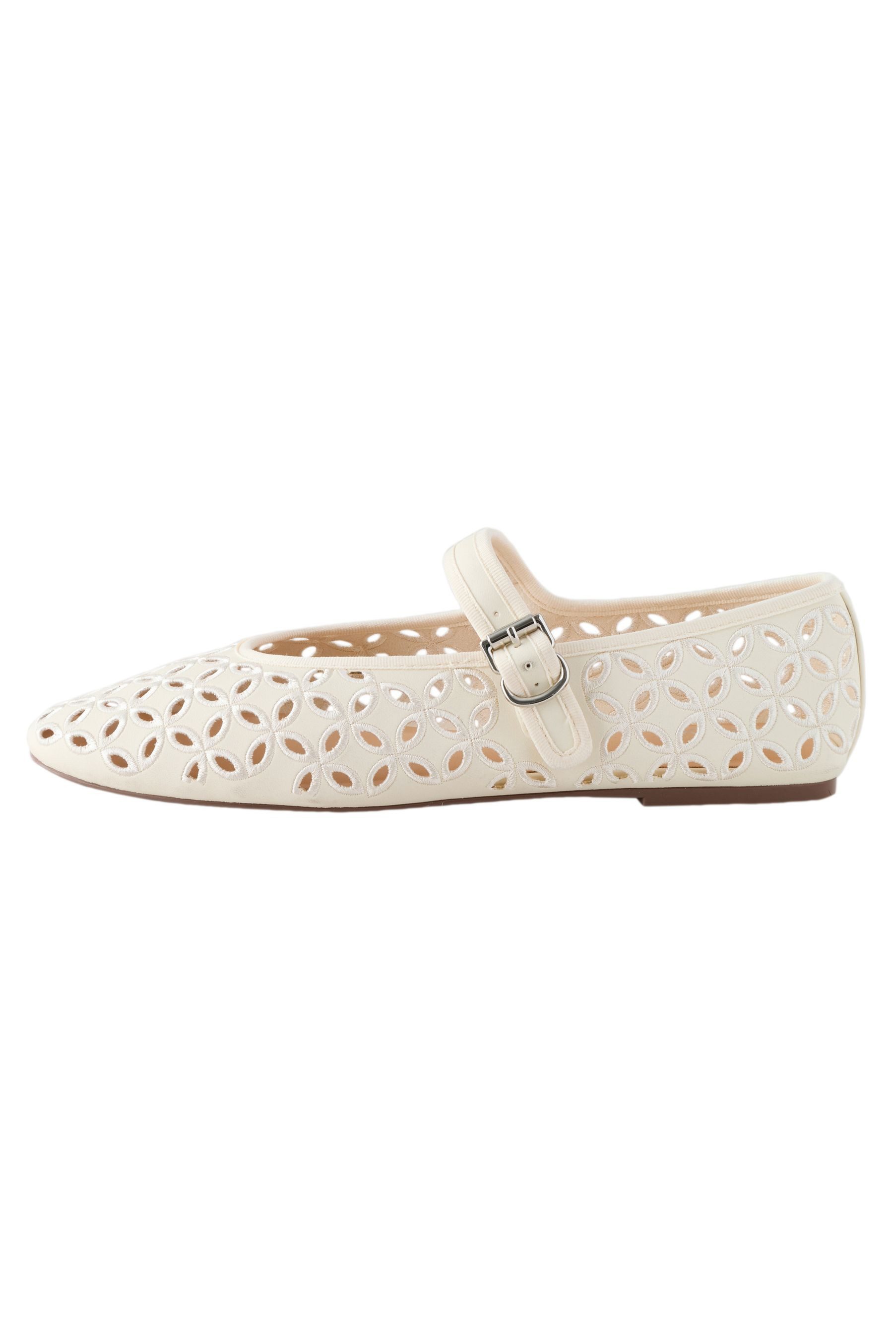 Next Forever Comfort® Mary-Janes mit Lochstickerei Mary-Jane-Schuhe (1-tlg)