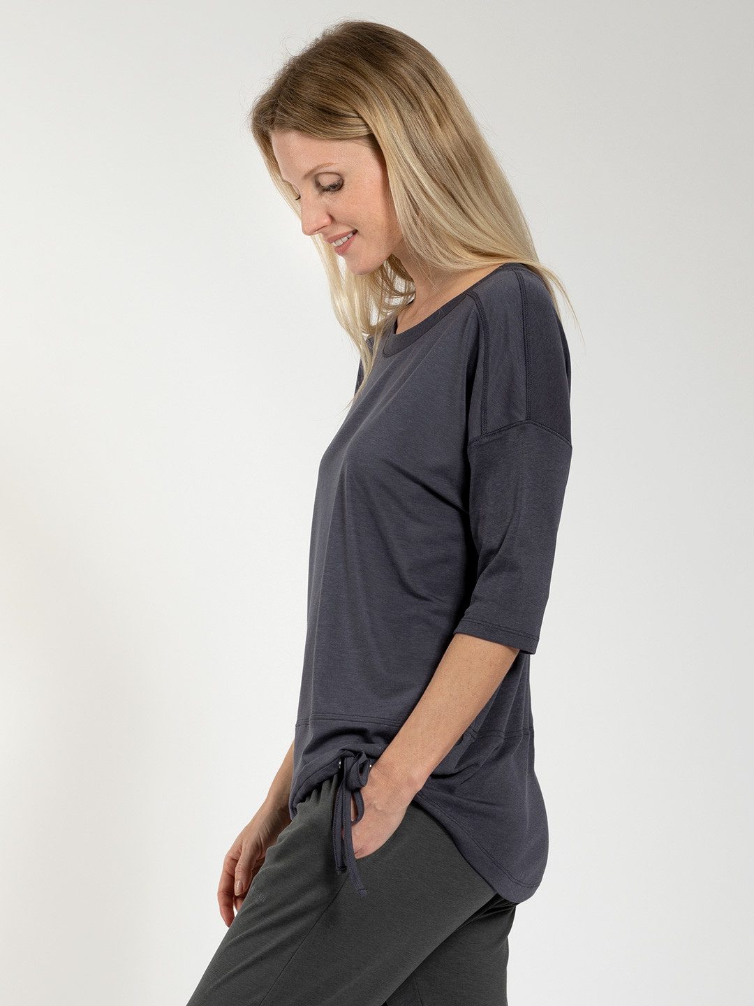 Magadi Yogashirt Sara aus weichem Naturmaterial