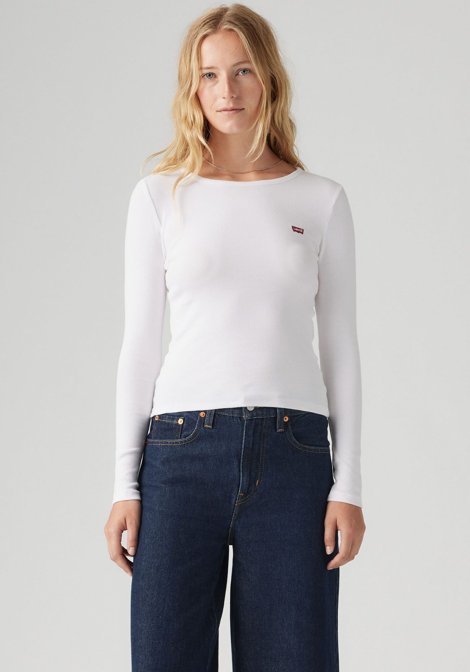 Levi's® Langarmshirt HAYES LS TEE in Ripp-Optik