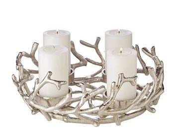 EDZARD Adventskranz »Porus M«, (30 cm) Kerzenhalter für Stumpenkerzen, Adventsleuchter als Weihnachtsdeko für 4 Kerzen á Ø 6 cm, Kerzenkranz als Tischdeko mit Silber-Optik, vernickelt