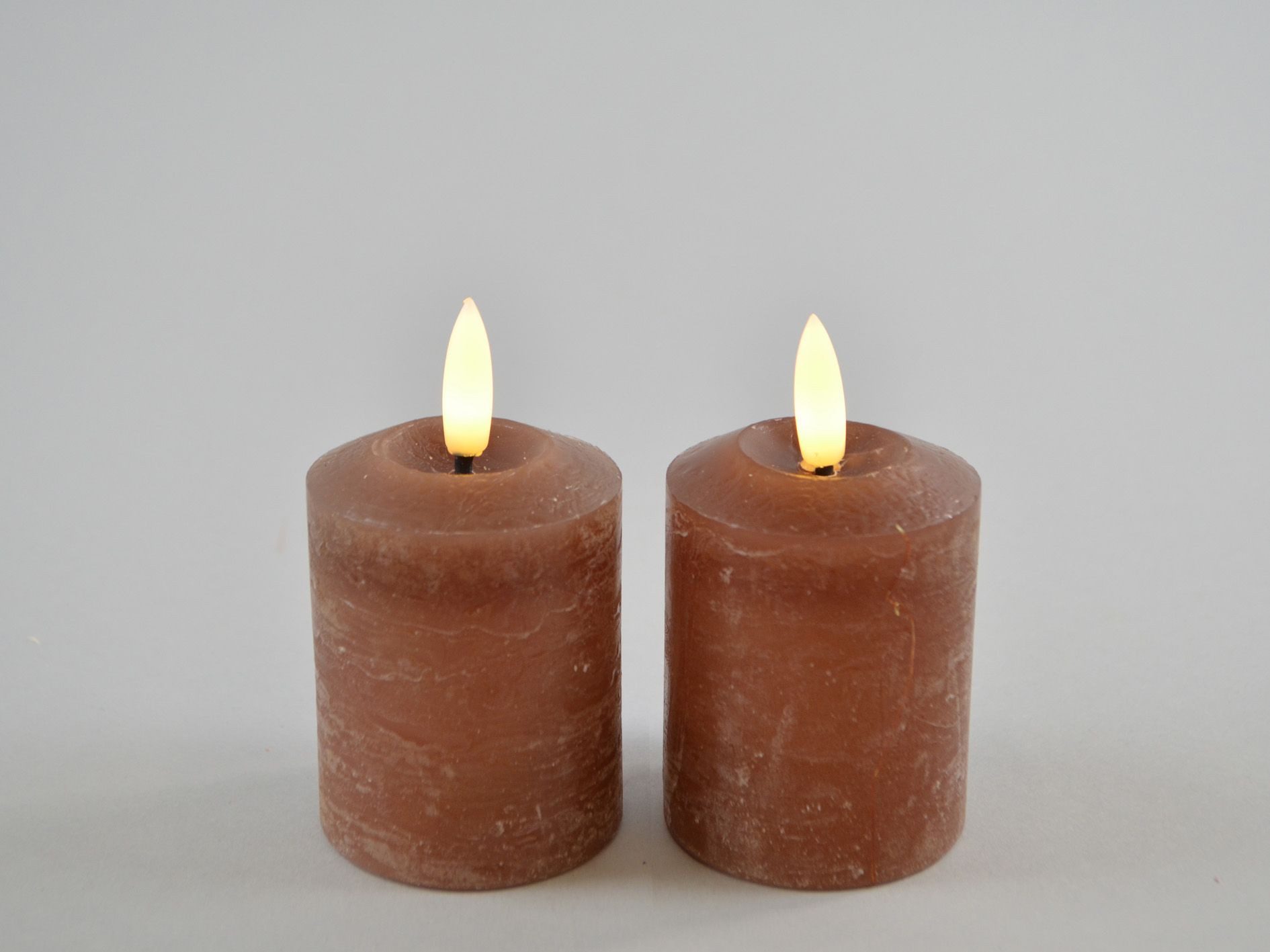 finehomegarden Stumpenkerze LED Kerze Echtwachs Set/2 braun mit Timer Ø5,2c günstig online kaufen