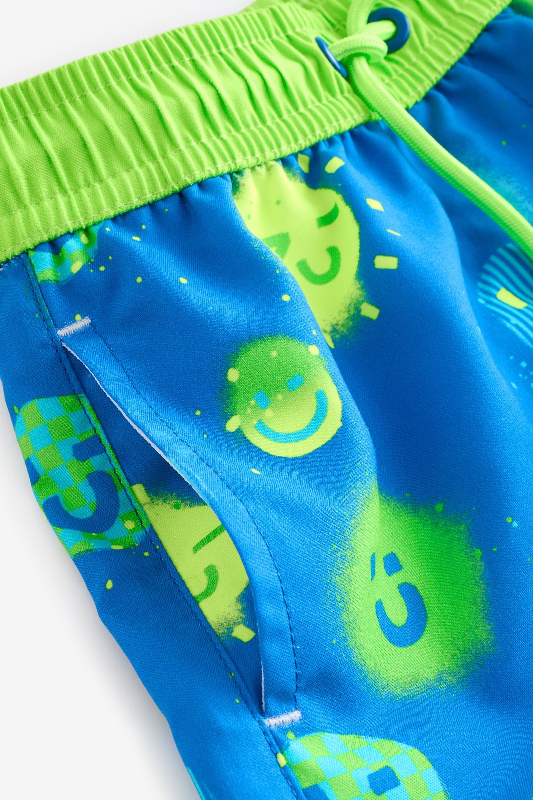 Next Badeanzug Rash-Set mit Trägertop und Shorts (2-St)