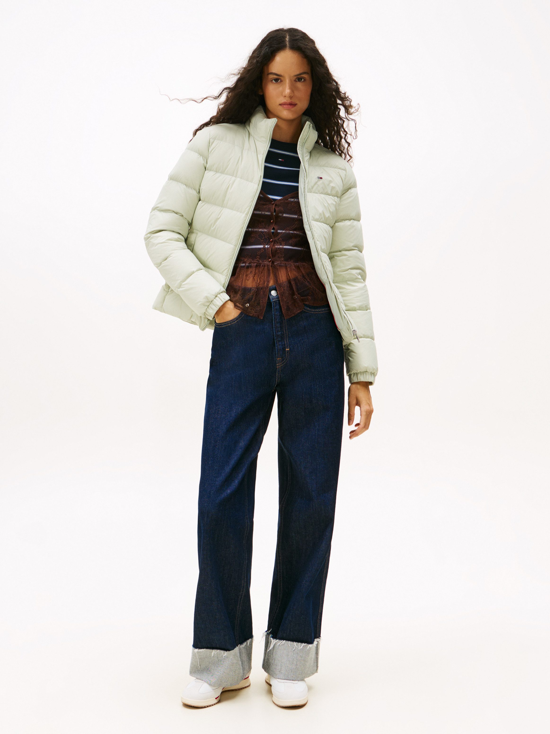 Tommy Jeans Steppjacke TJW BASIC HOODED DOWN JACKET EXT mit Logostickerei
