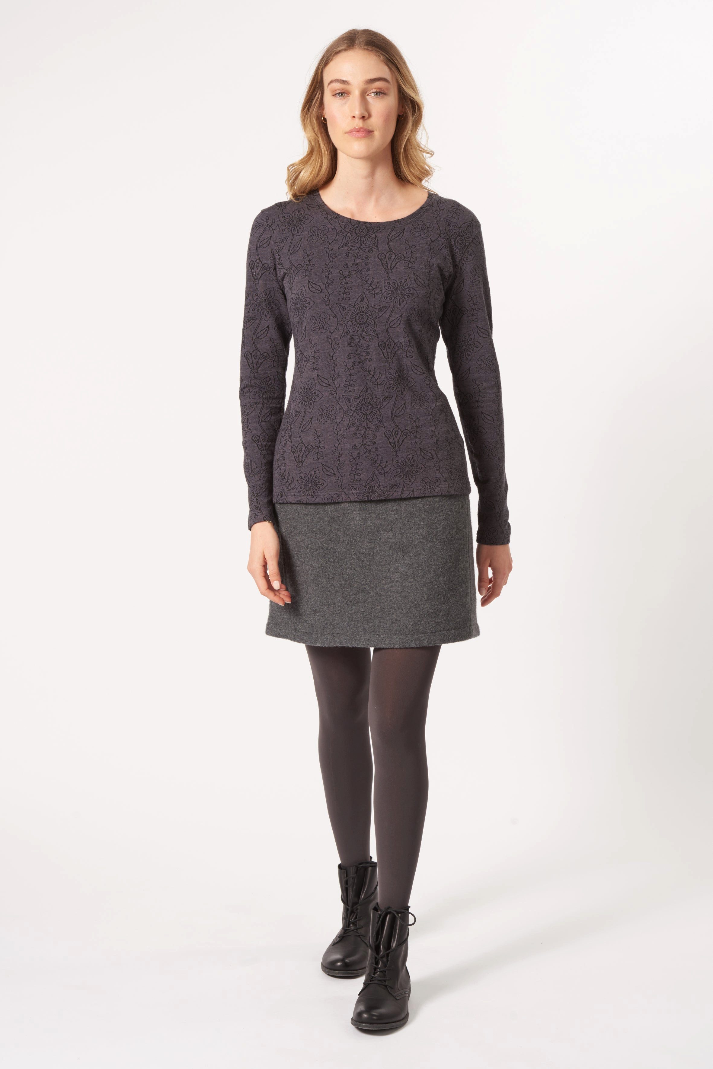 Himalaya Clothing Langarmshirt Edles Damen Shirt langarm mit floralem Muster aus Bio-Baumwolle Elegantes Longsleeve mit hohem Tragekomfort